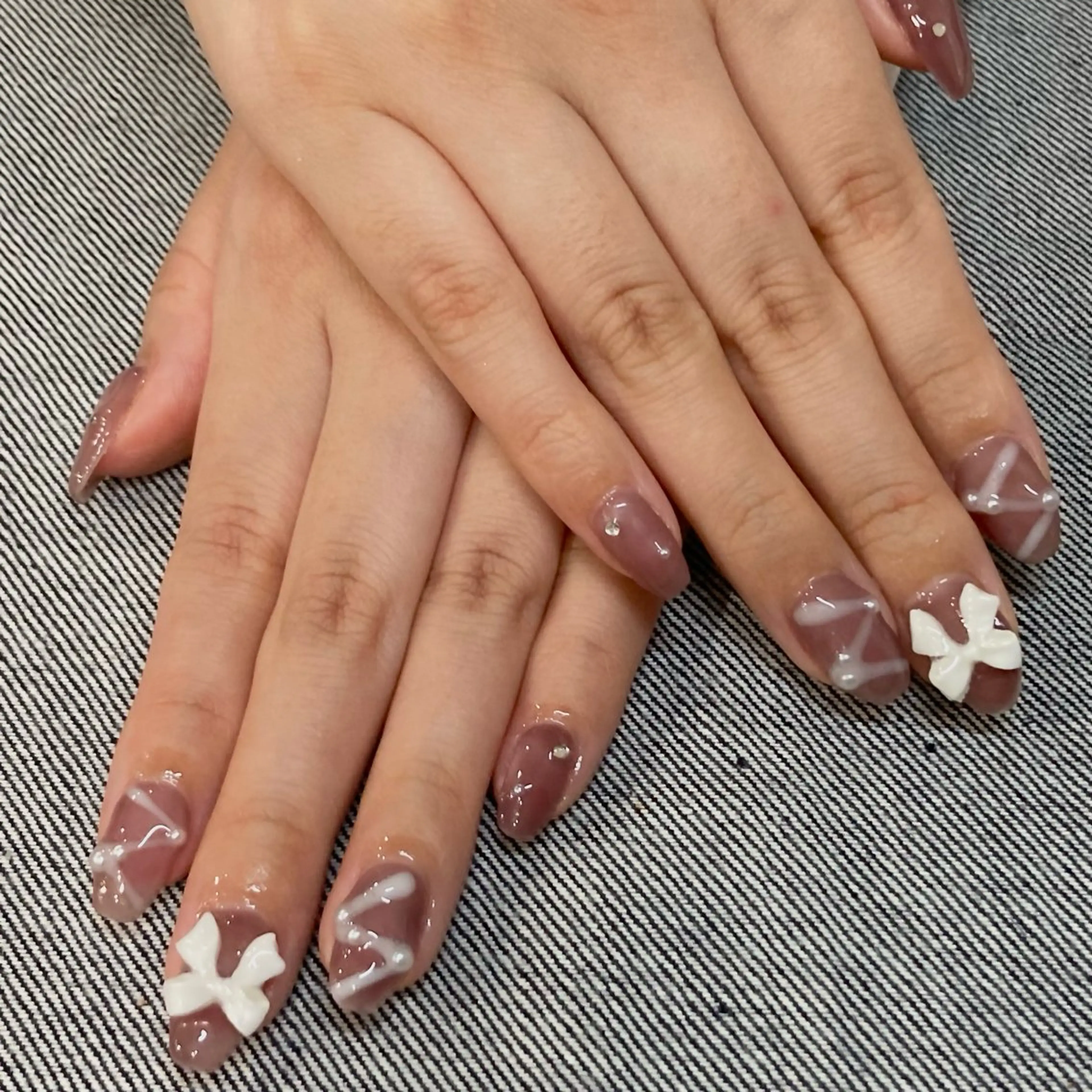 ネイル ストーンネイル CHOUETTE MAHIRUのネイルデザイン
