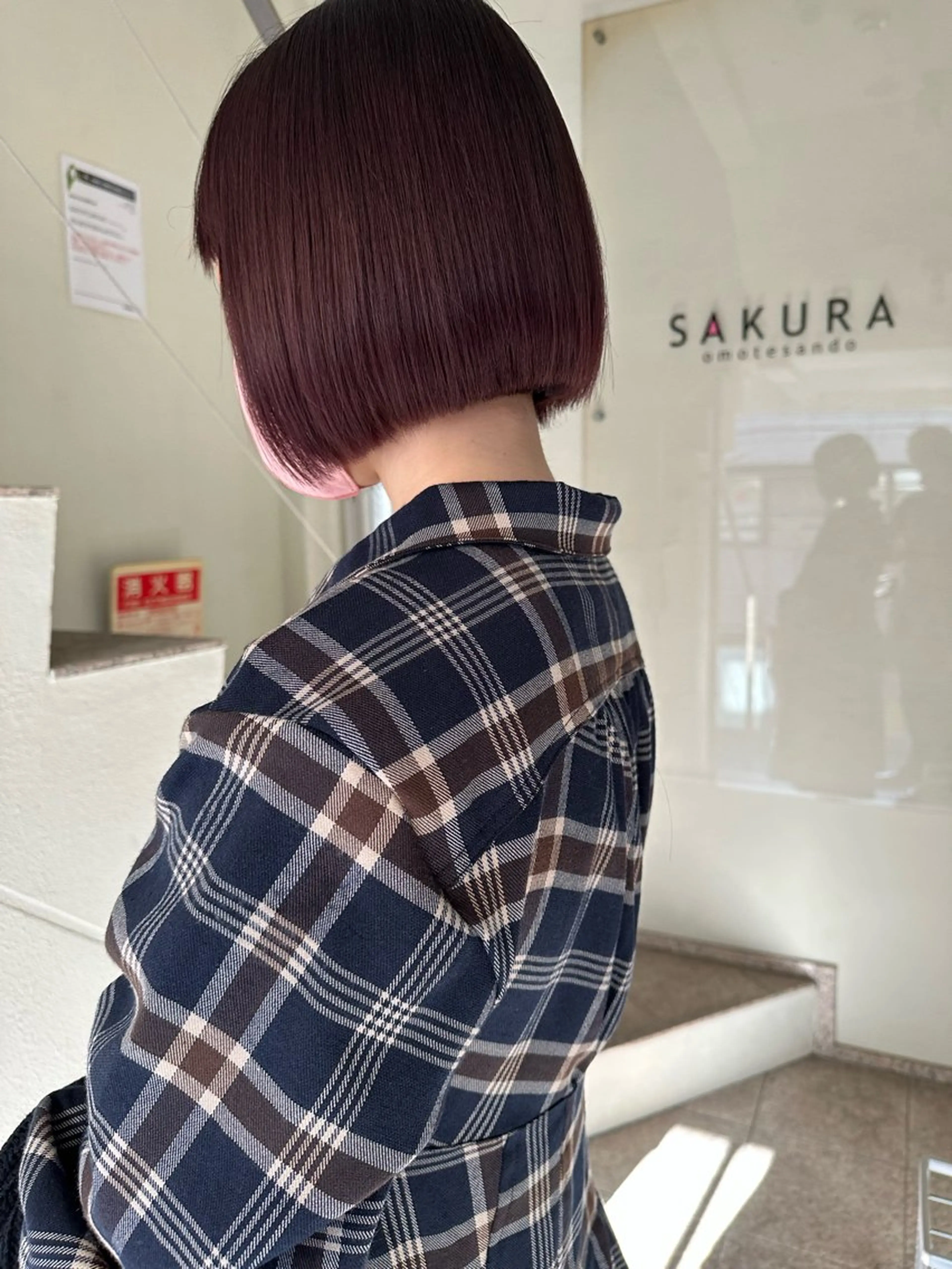 ショート ボブ 切りっぱなしボブ/ ブリーチカラー/大塚のヘアスタイル