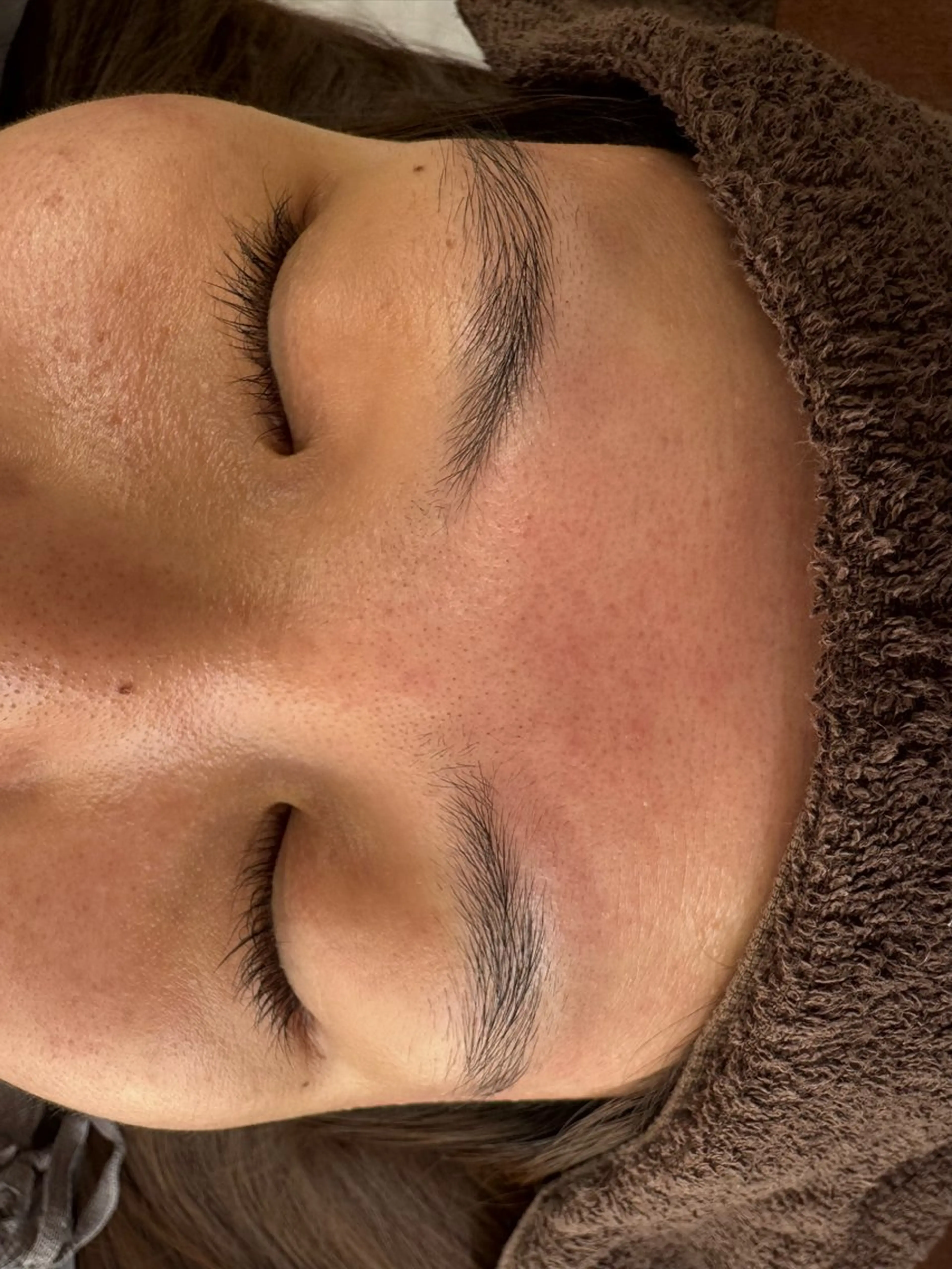 アイブロウ ハリウッドブロウリフト 眉毛ワックス脱毛 salonvilla所属・villa ☺︎草山 楓花のエステ・リラクイメージ