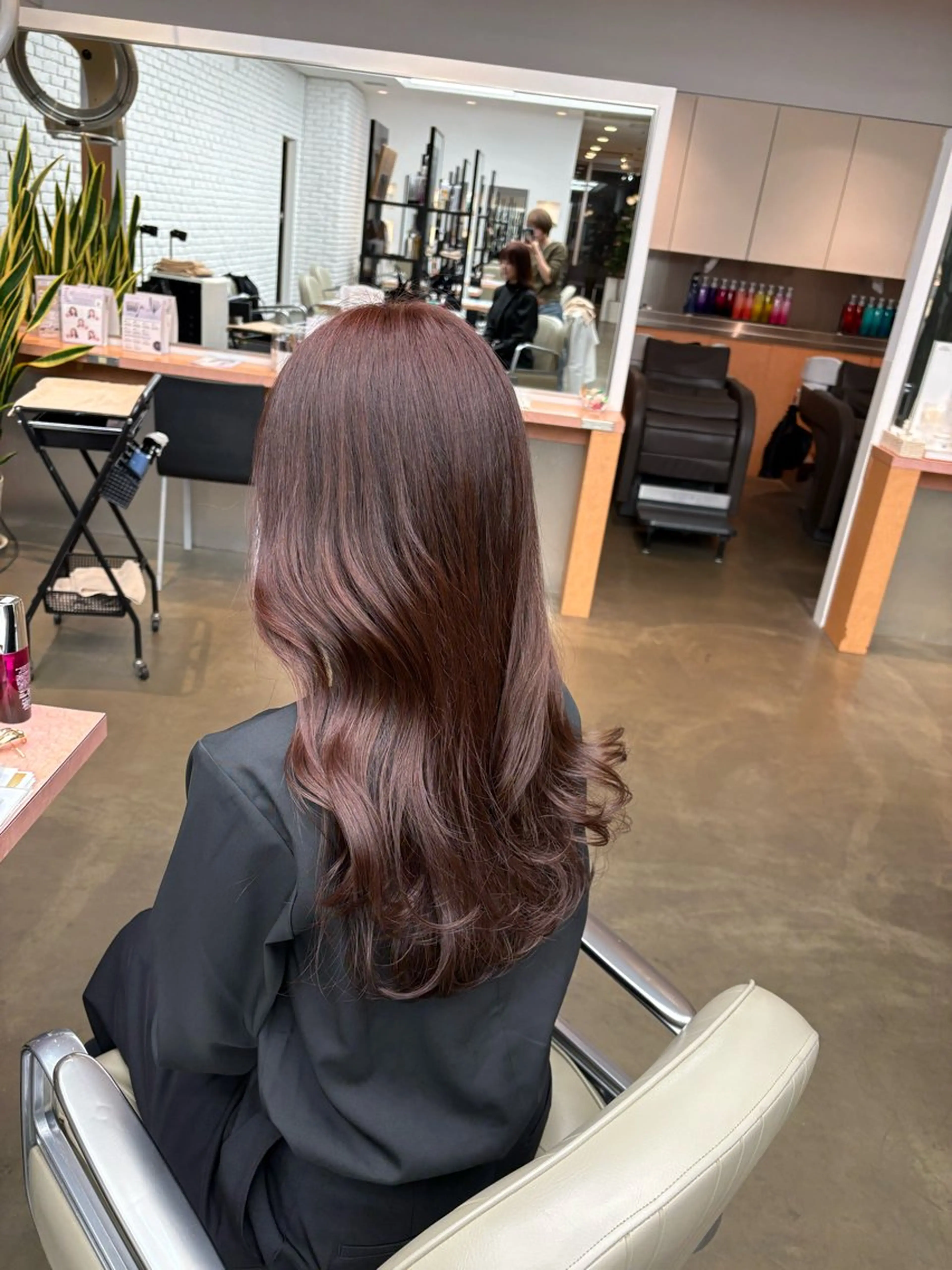 カラー ブラウンカラー オレンジ オレンジブラウン ヘアカラー ディフィーノ青山所属・石川 野乃花のヘアスタイル