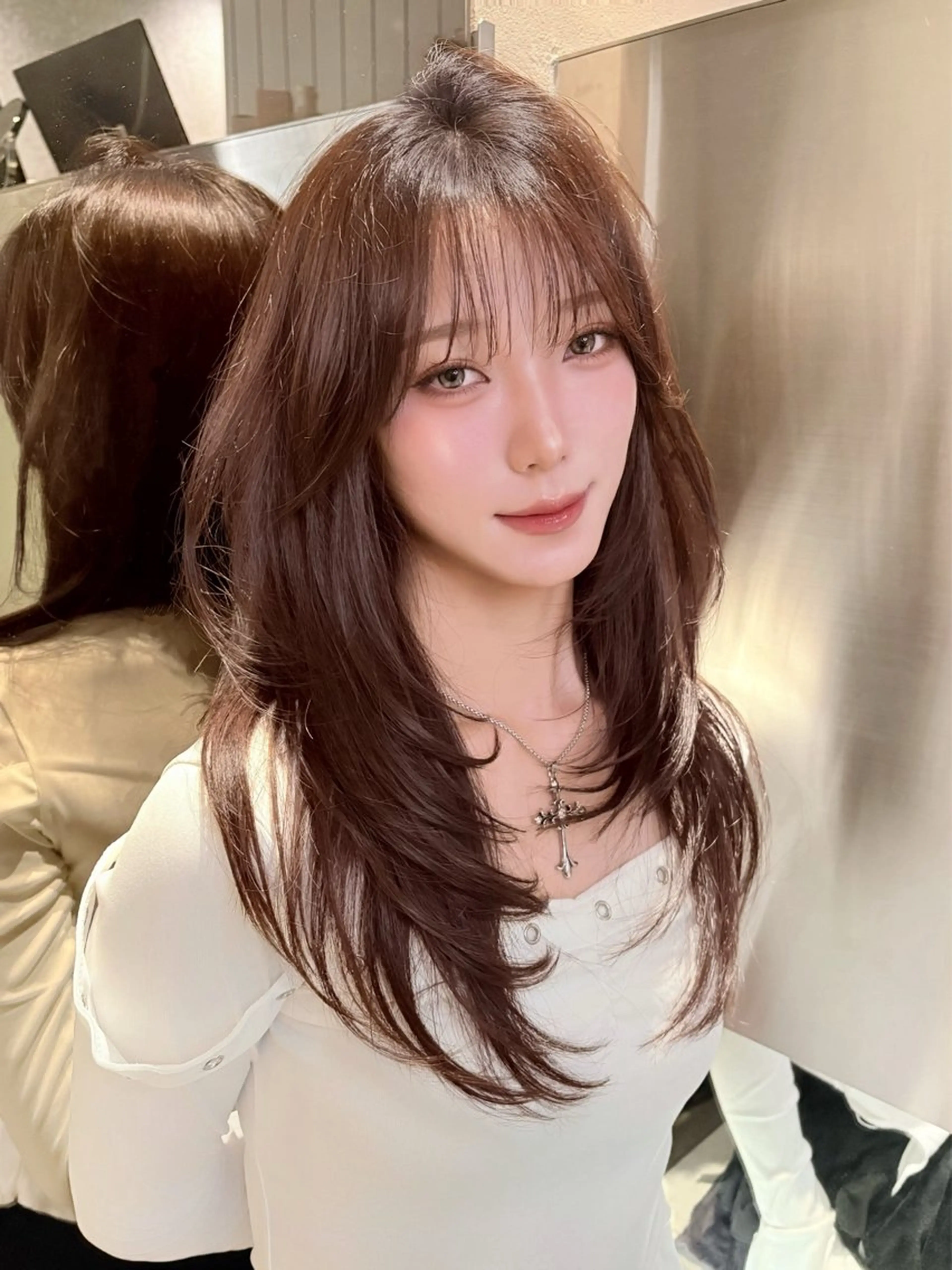 ロング カラー ヘアアレンジ アッシュ 黒髪 ブリーチ ブルーカラー ブルーブラック カット ヘアカラー トリートメント ヘアセット 大宮‎🩵盛れ顔周り 髪質改善 佐藤 和のヘアスタイル