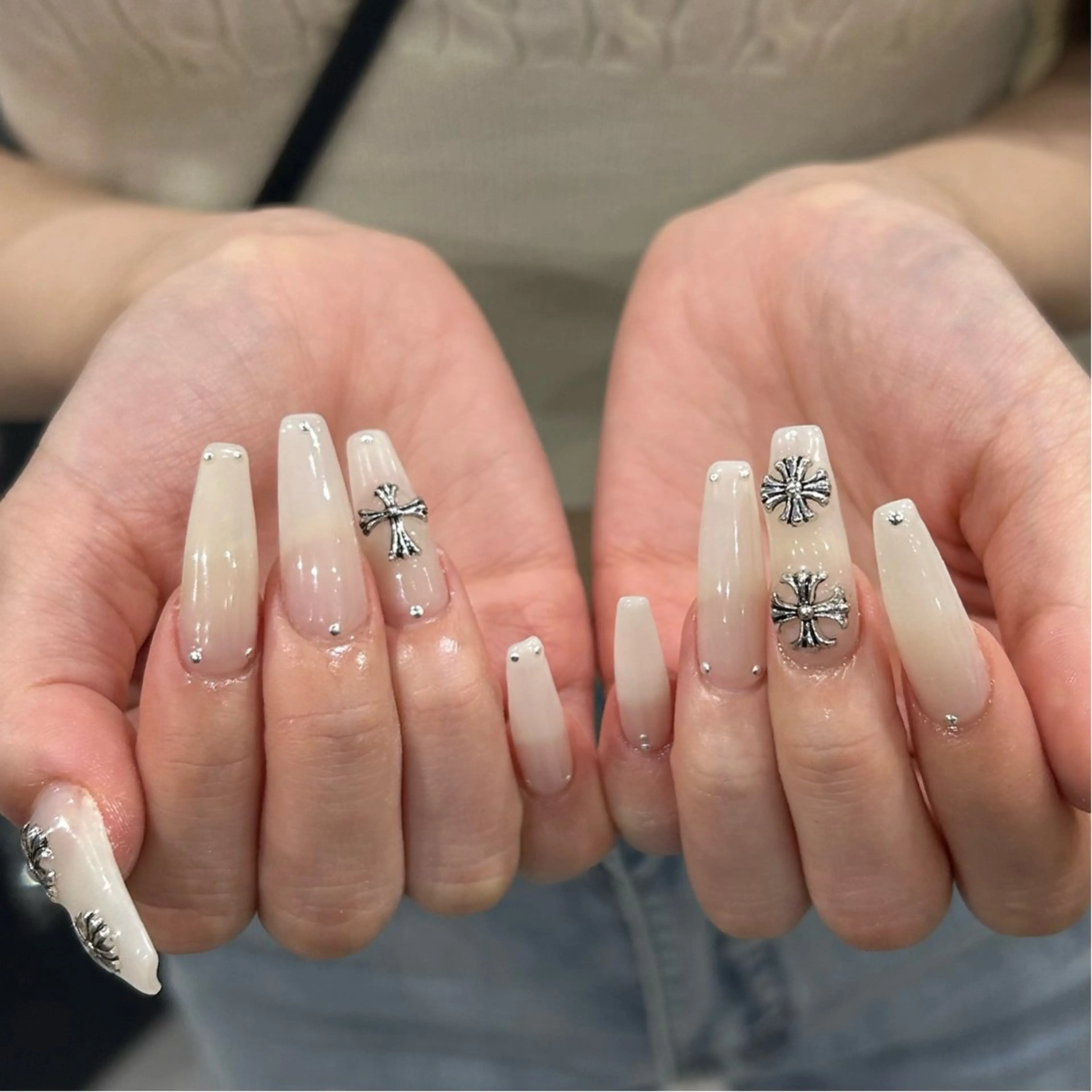 ネイル 長さ出し ハンドネイル Cleo名古屋駅店 🖤Rikoのネイルデザイン