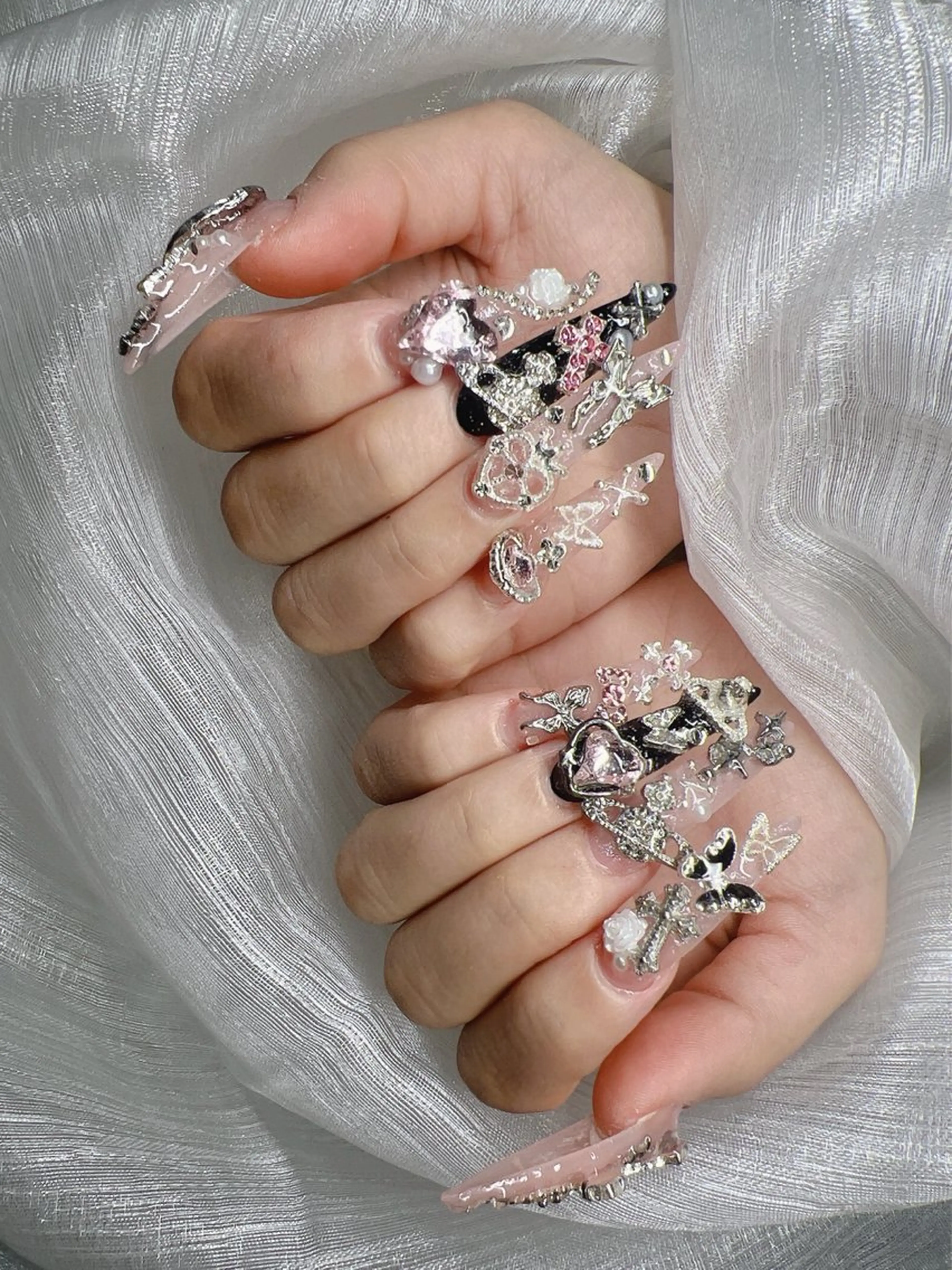 ネイル 長さ出し グラデーション 卒業式 キラキラネイル マグネットネイル ハンドネイル Lee Nails チップ長さだし専門店のネイルデザイン