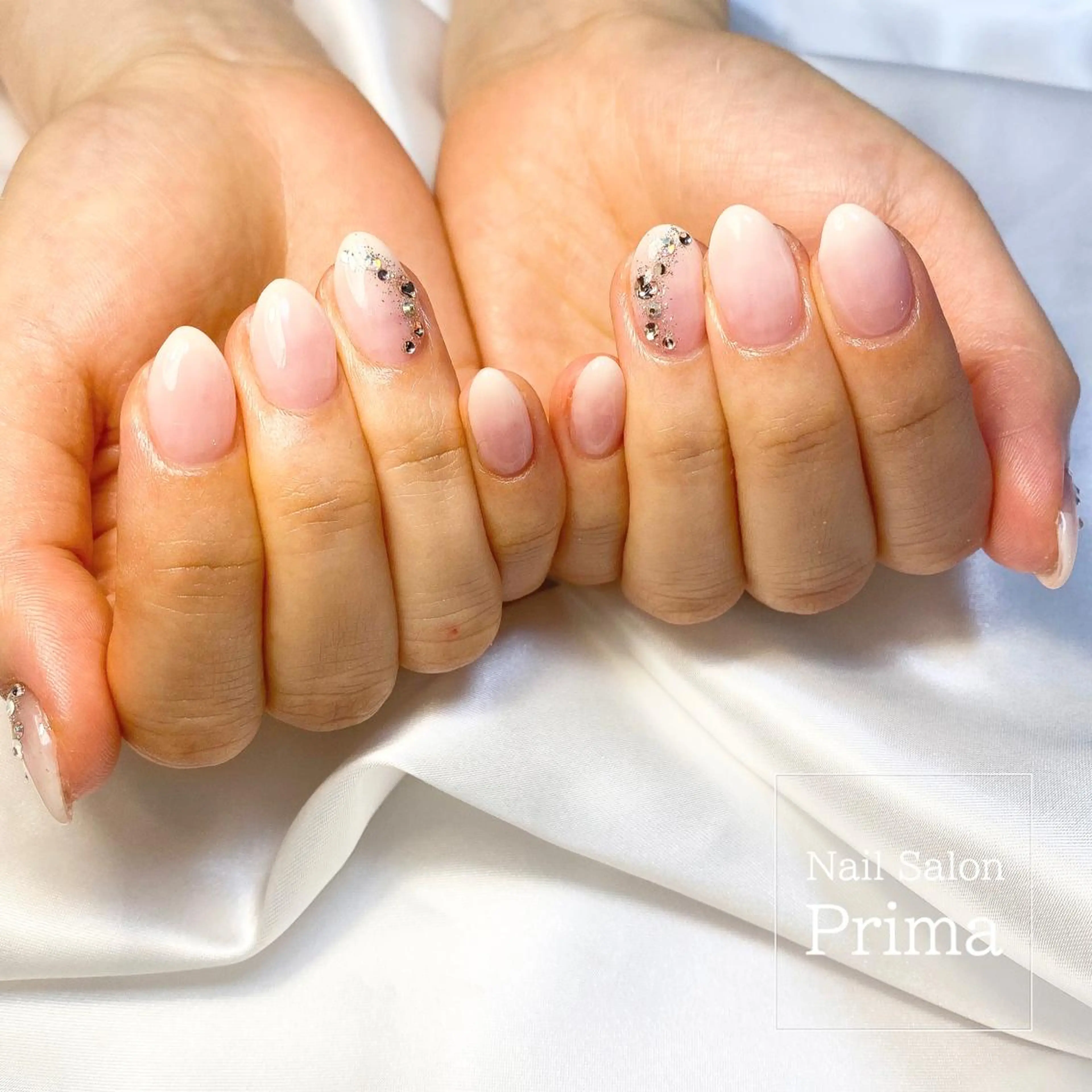 ミディアム ネイル SalonPrima Nail & Eyeのネイルデザイン