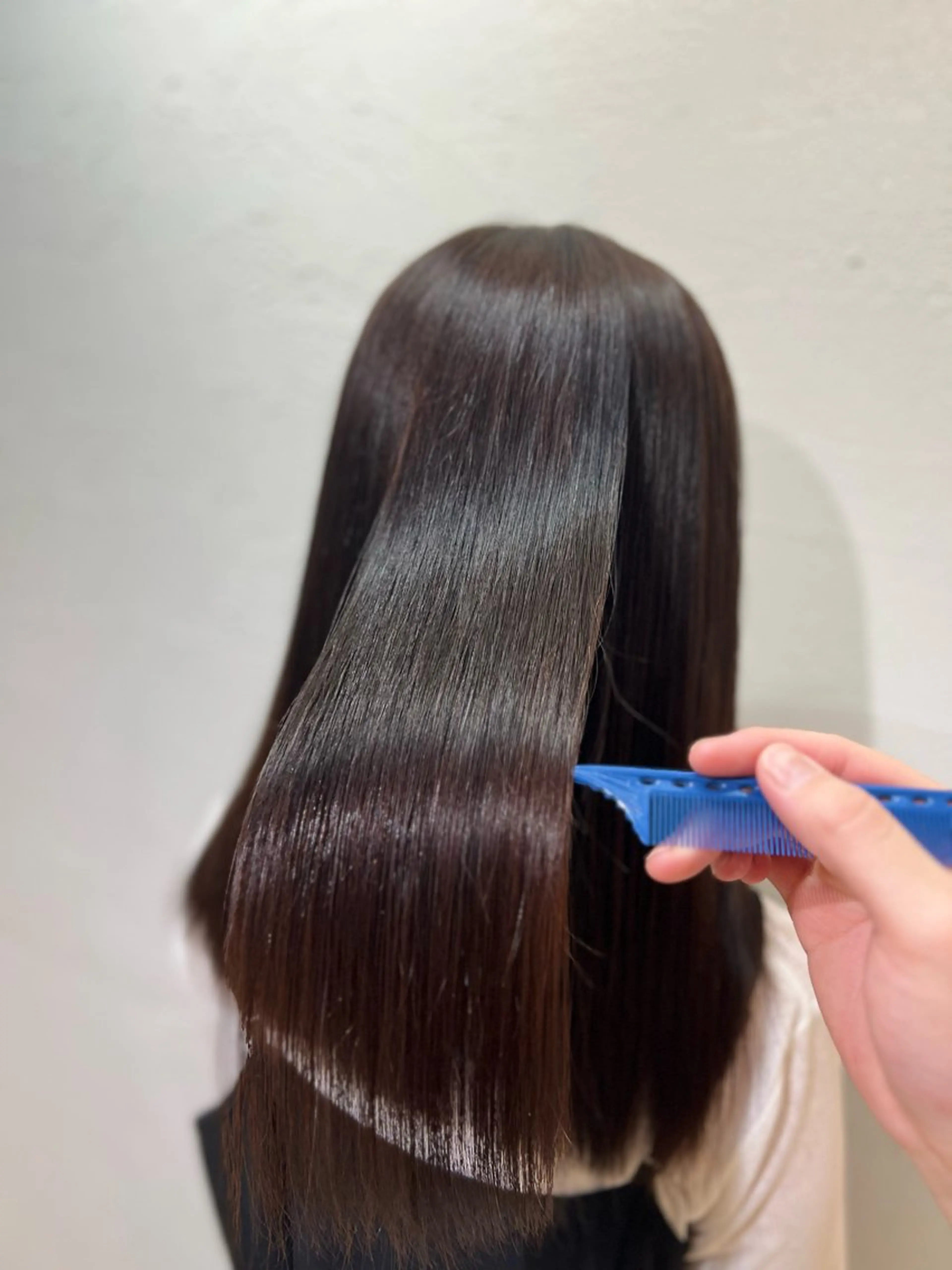 ロング 髪質改善縮毛矯正× 艶髪カラー板垣智大のヘアスタイル
