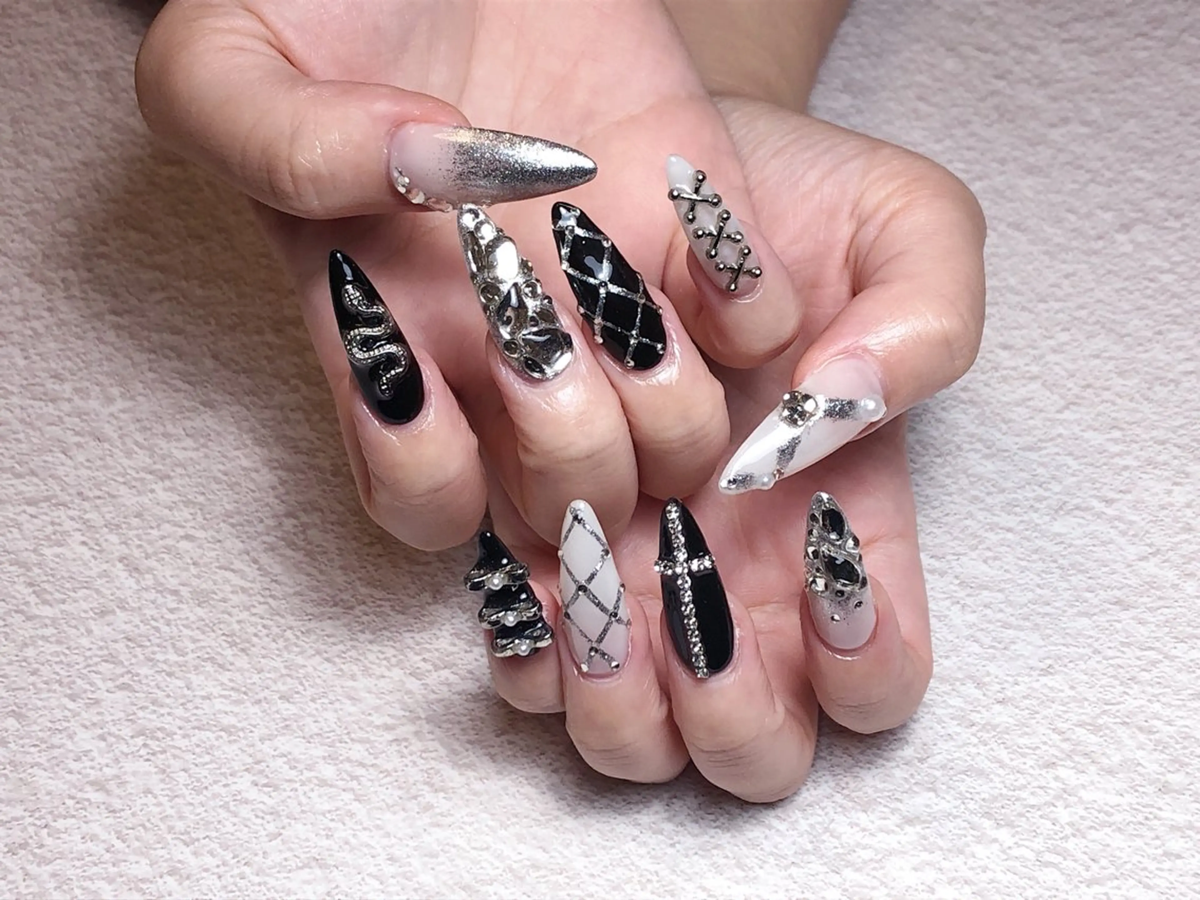 ネイル ハンドネイル 🐈yun nail ソン🐈のネイルデザイン