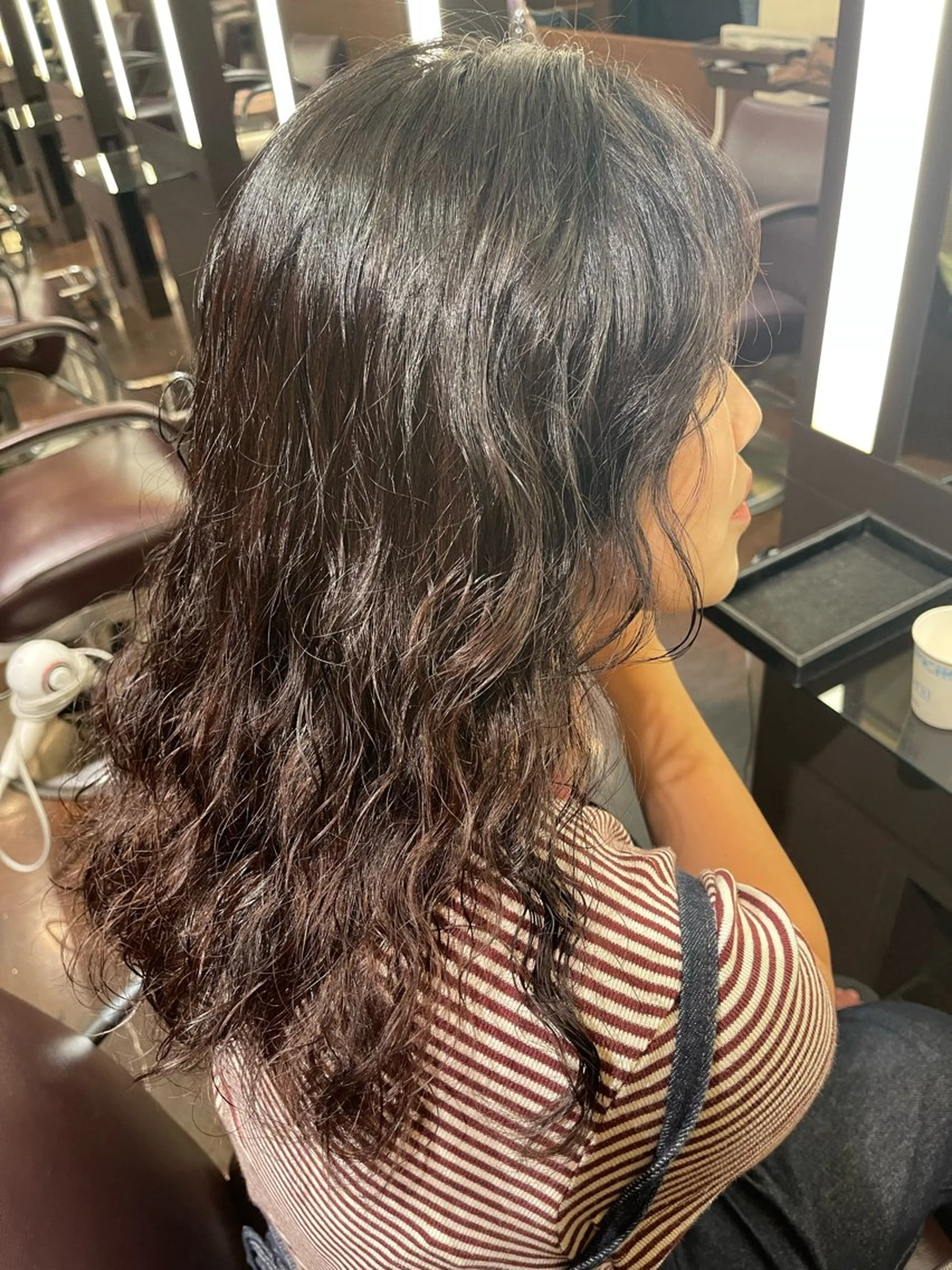 セミロング パーマ 吉田 優里のヘアスタイル
