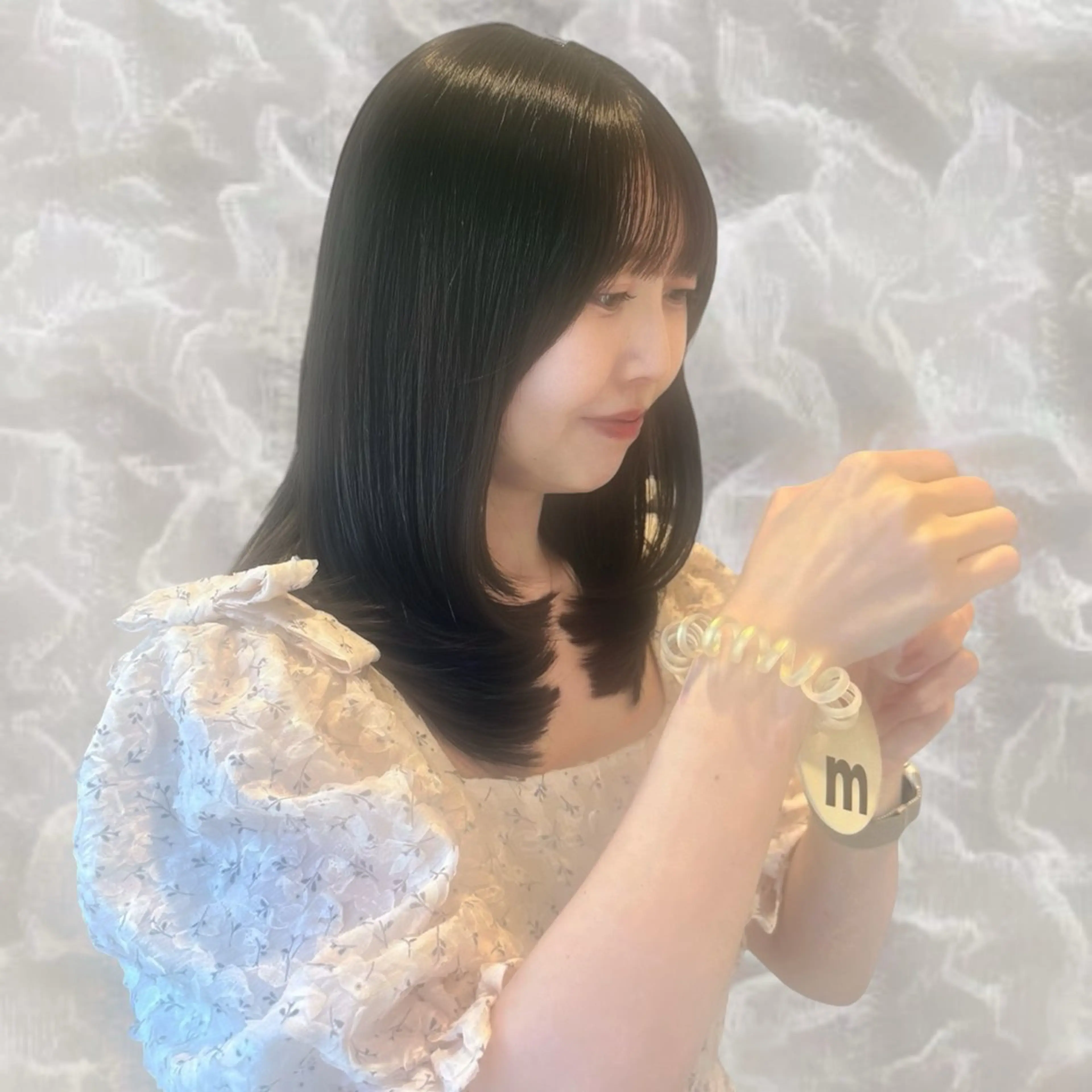 セミロング 韓国風ヘア カット トリートメント ヘアセット 韓国ヘア/レイヤー 顔周りカット/ユキナのヘアスタイル