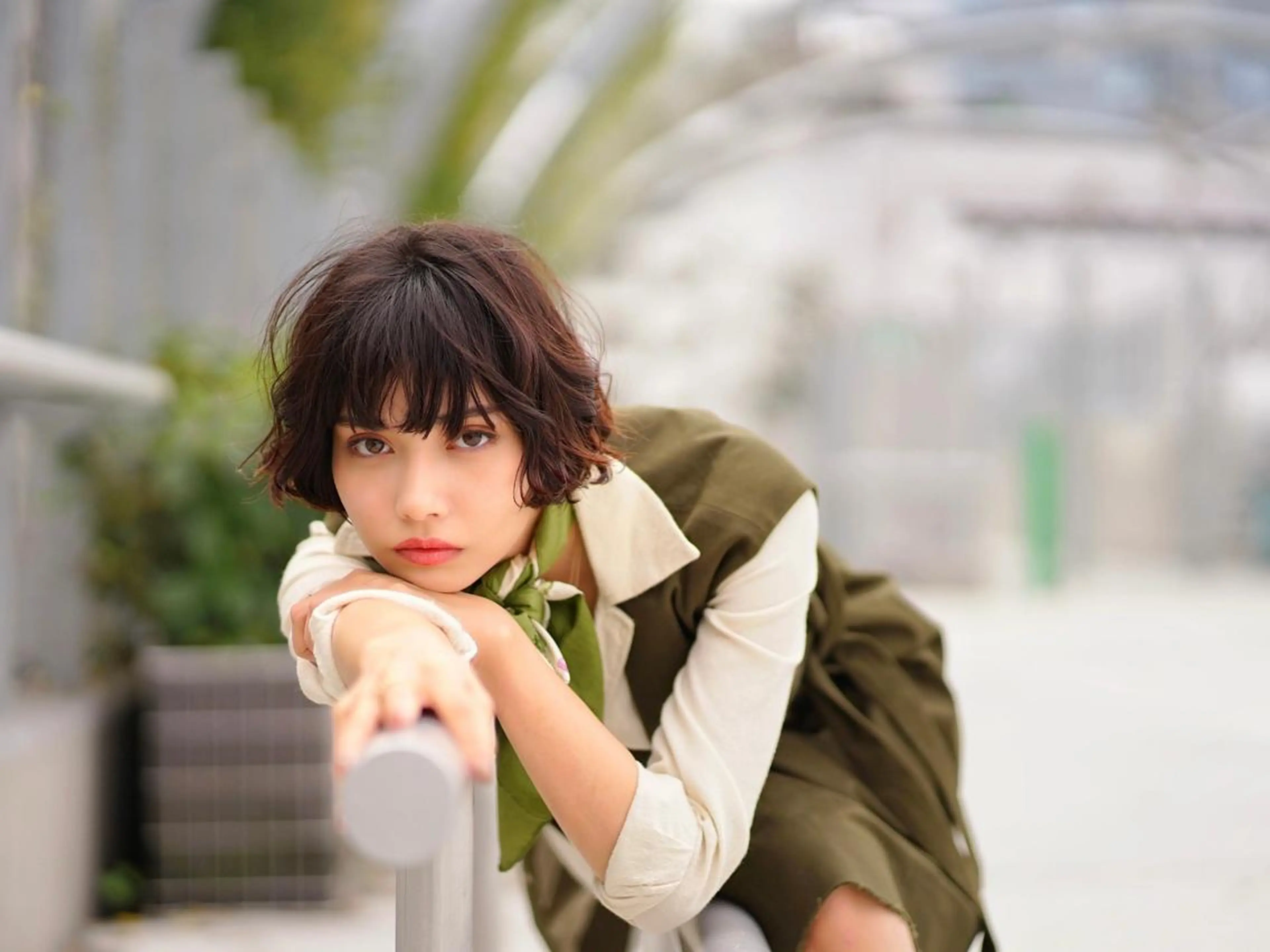 セミロング カラー パーマ ヘアアレンジ アディクシーカラー アッシュ バレイヤージュ ベージュカラー ブリーチ newi grande 横浜店のヘアスタイル