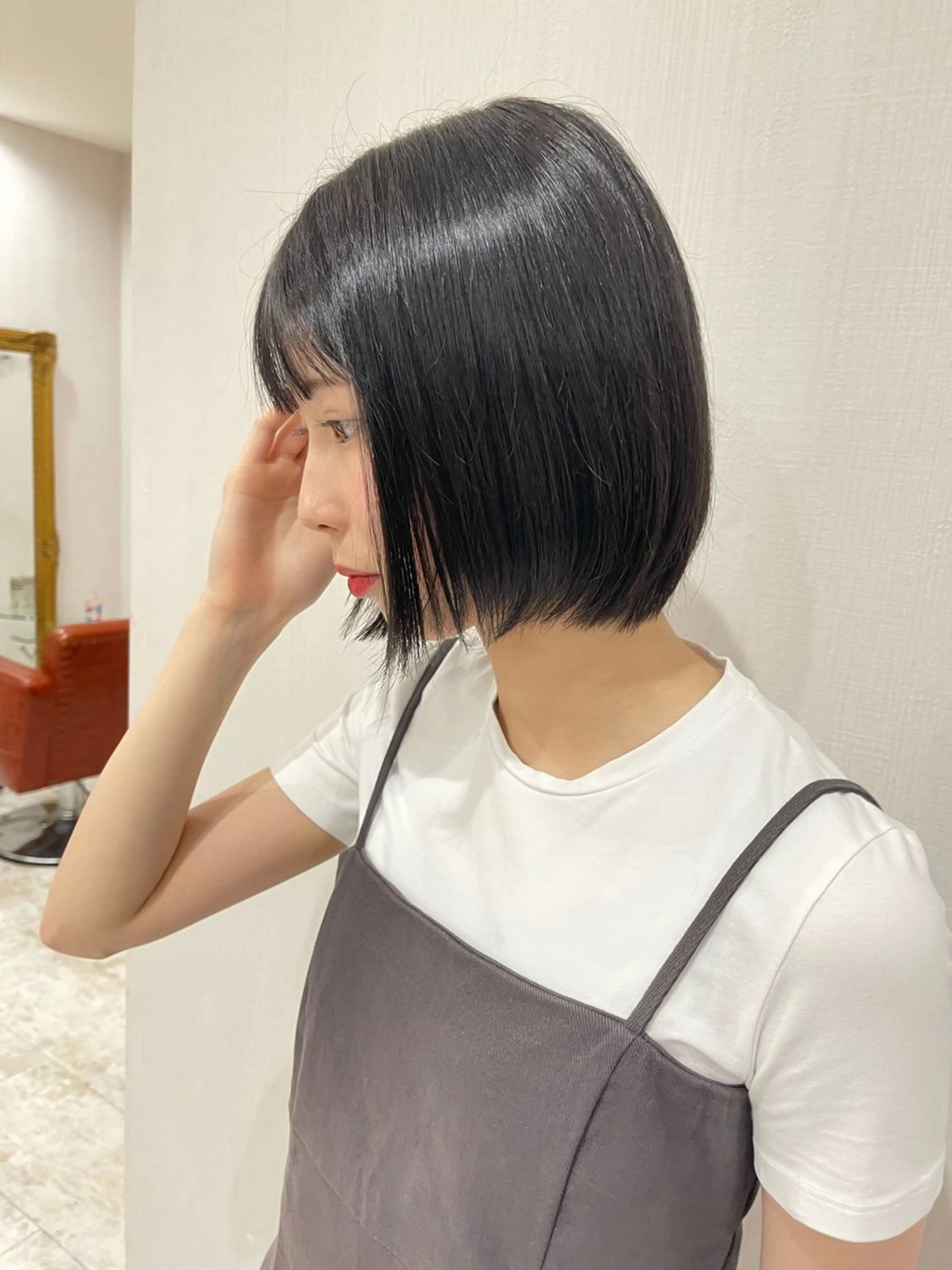 ショート カラー ブリーチ 川瀬 夢来のヘアスタイル
