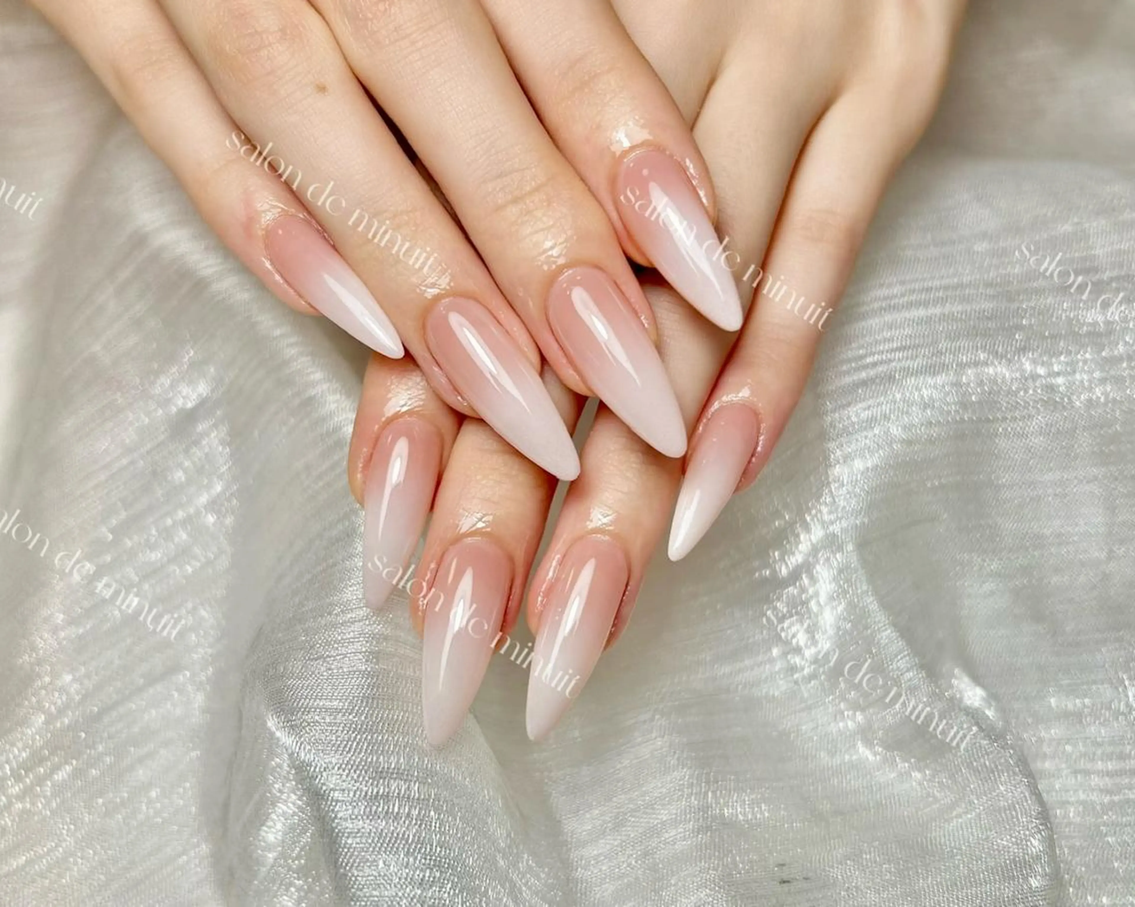 ネイル Salon de Minuit🦩のネイルデザイン