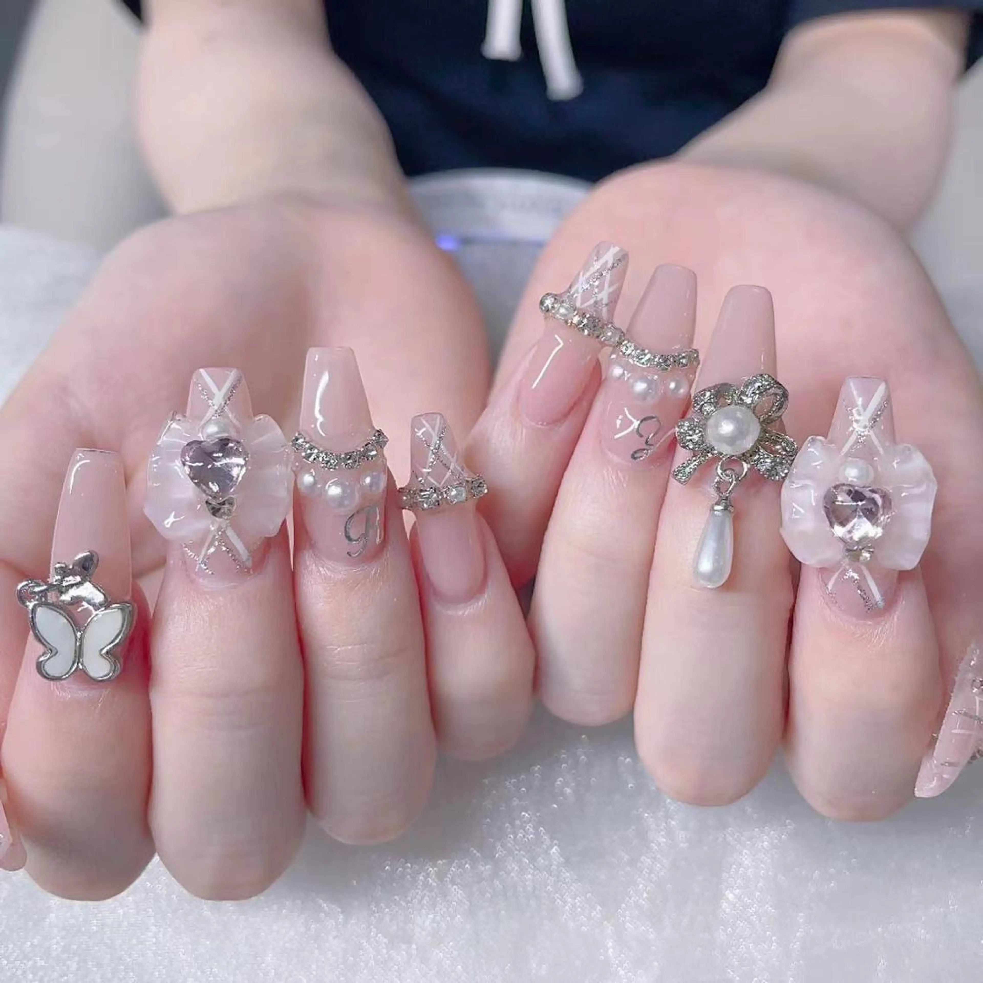 ネイル ハンドネイル Queens momoのネイルデザイン
