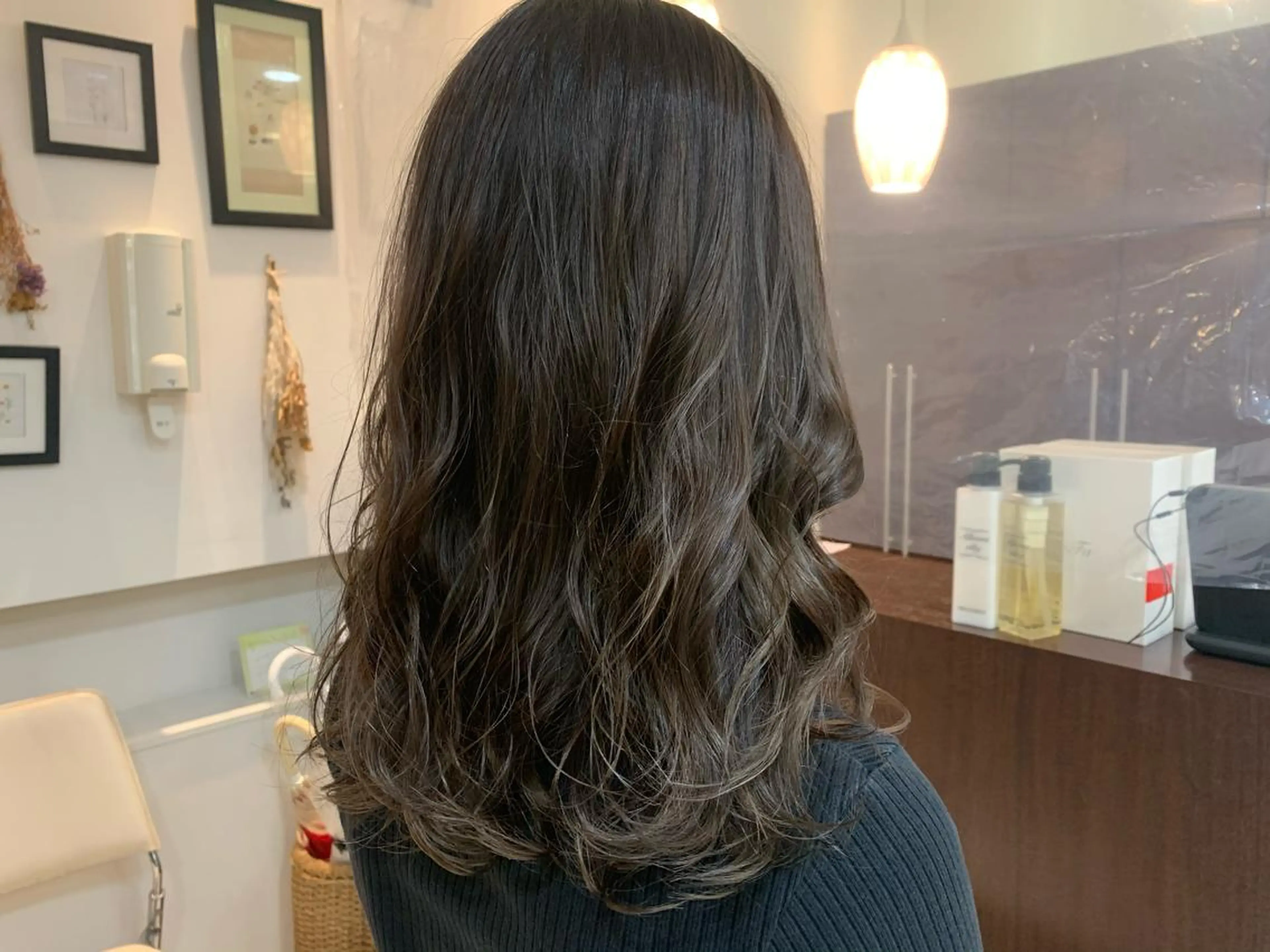 ミディアム カラー SOYON 🤍CHIZU🤍.のヘアスタイル