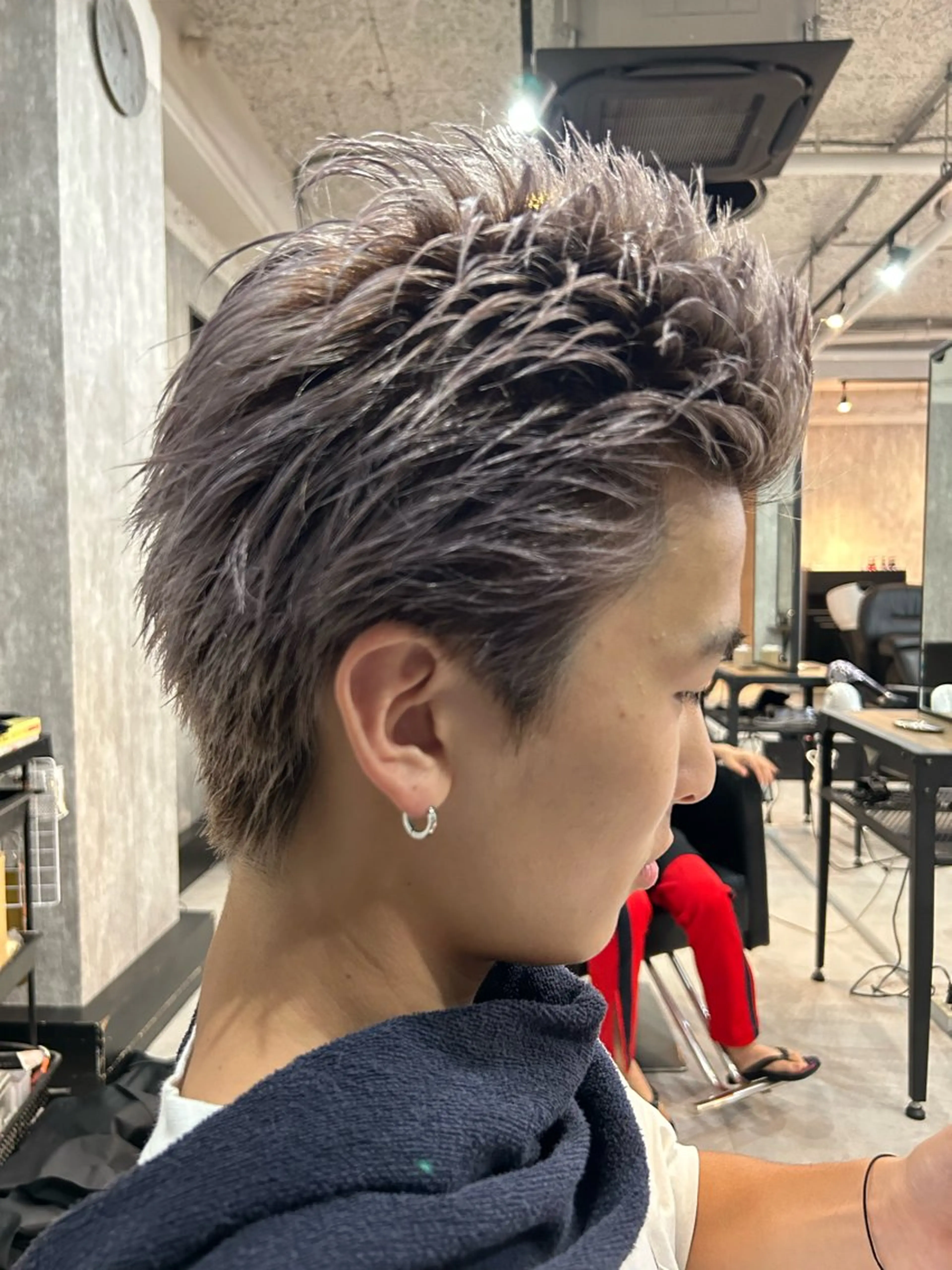 カラー メンズ TIDE HAIR 高槻店所属・TIDEHAIR. IKUのヘアスタイル