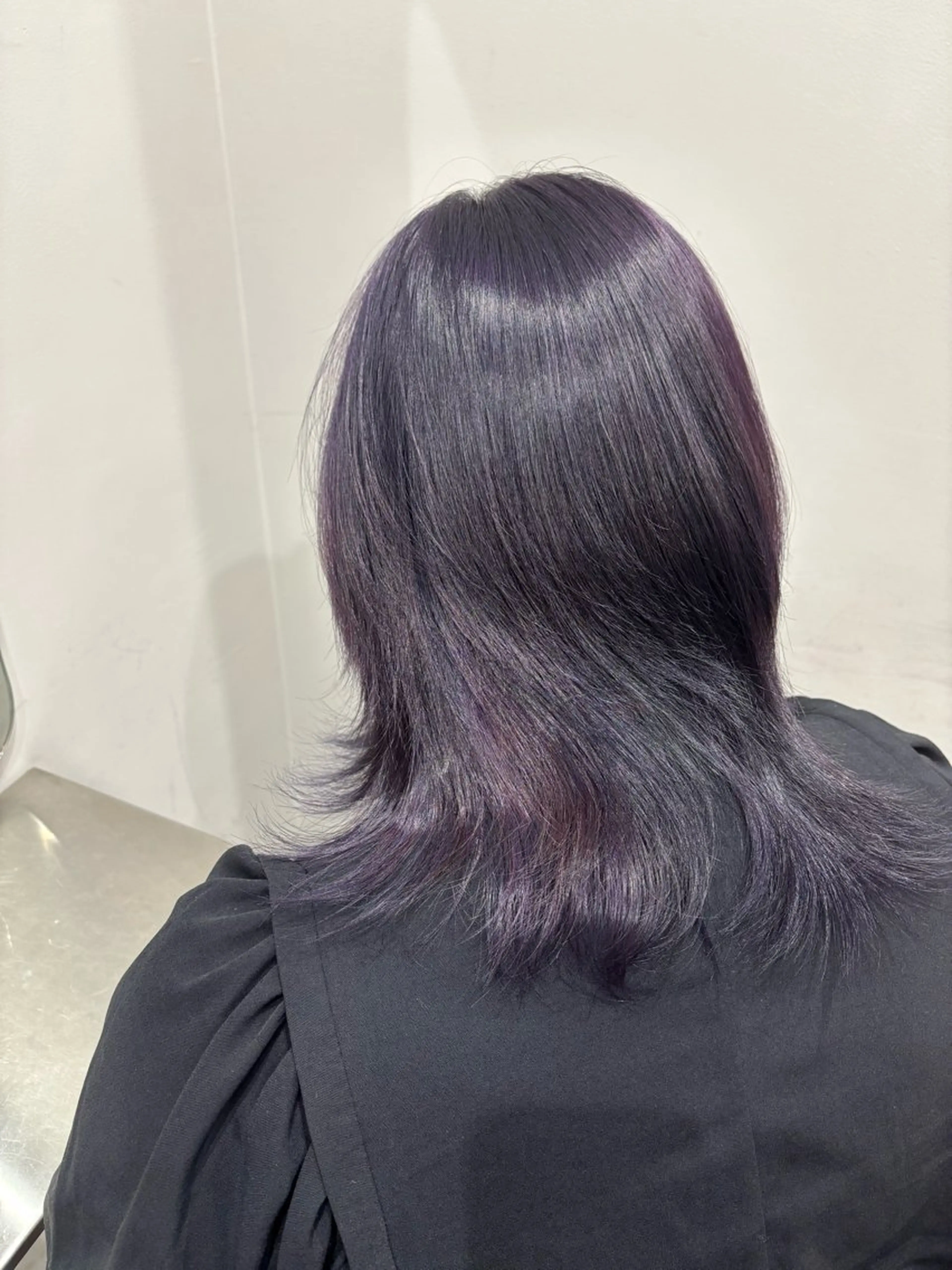 カラー ブリーチ 透明感カラー ディープラベンダー ラベンダーカラー hokama ryuseiのヘアスタイル