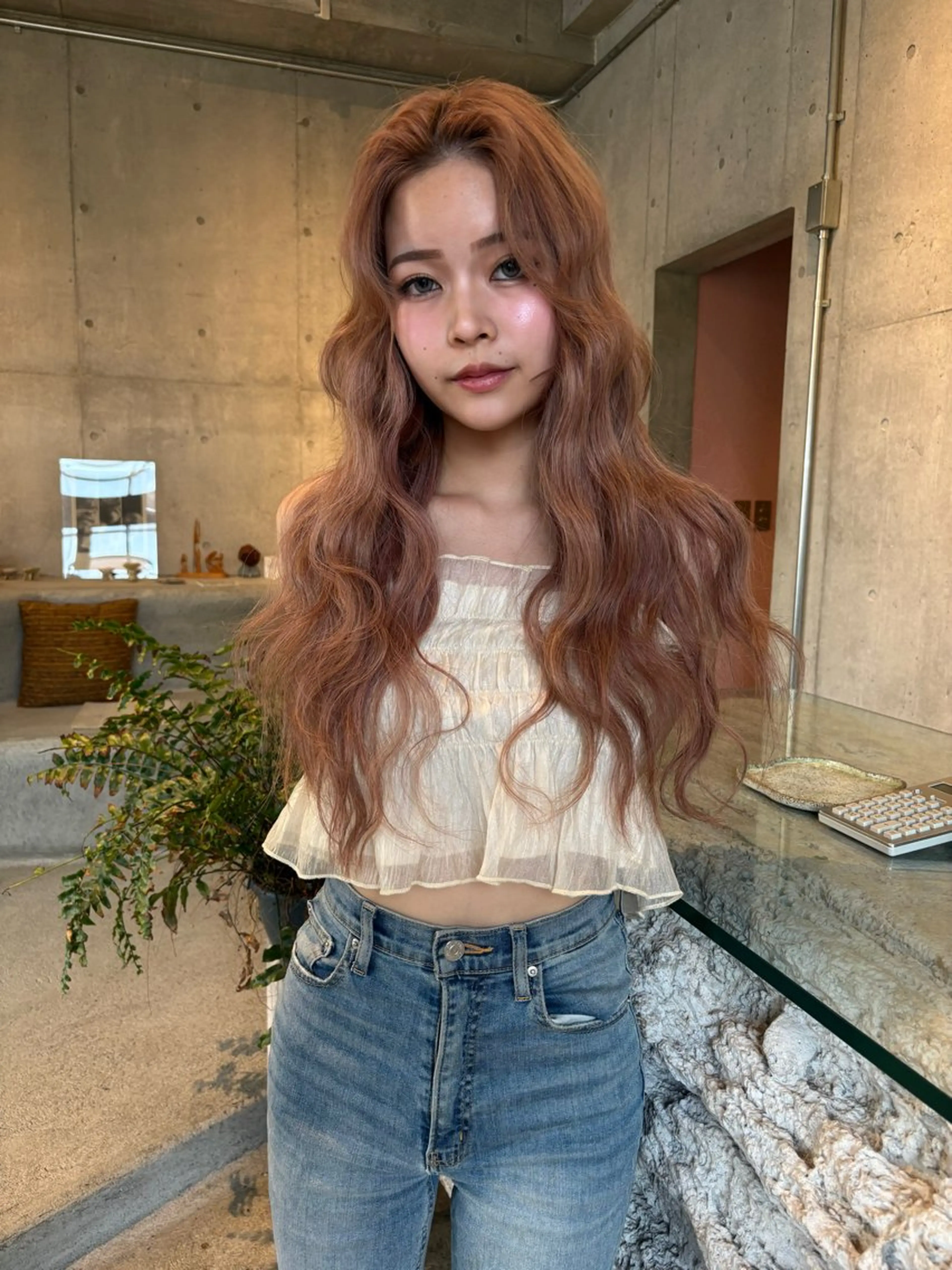ロング カラー ベージュカラー ブリーチ ピンクカラー ピンクベージュ peto ゴトリのヘアスタイル