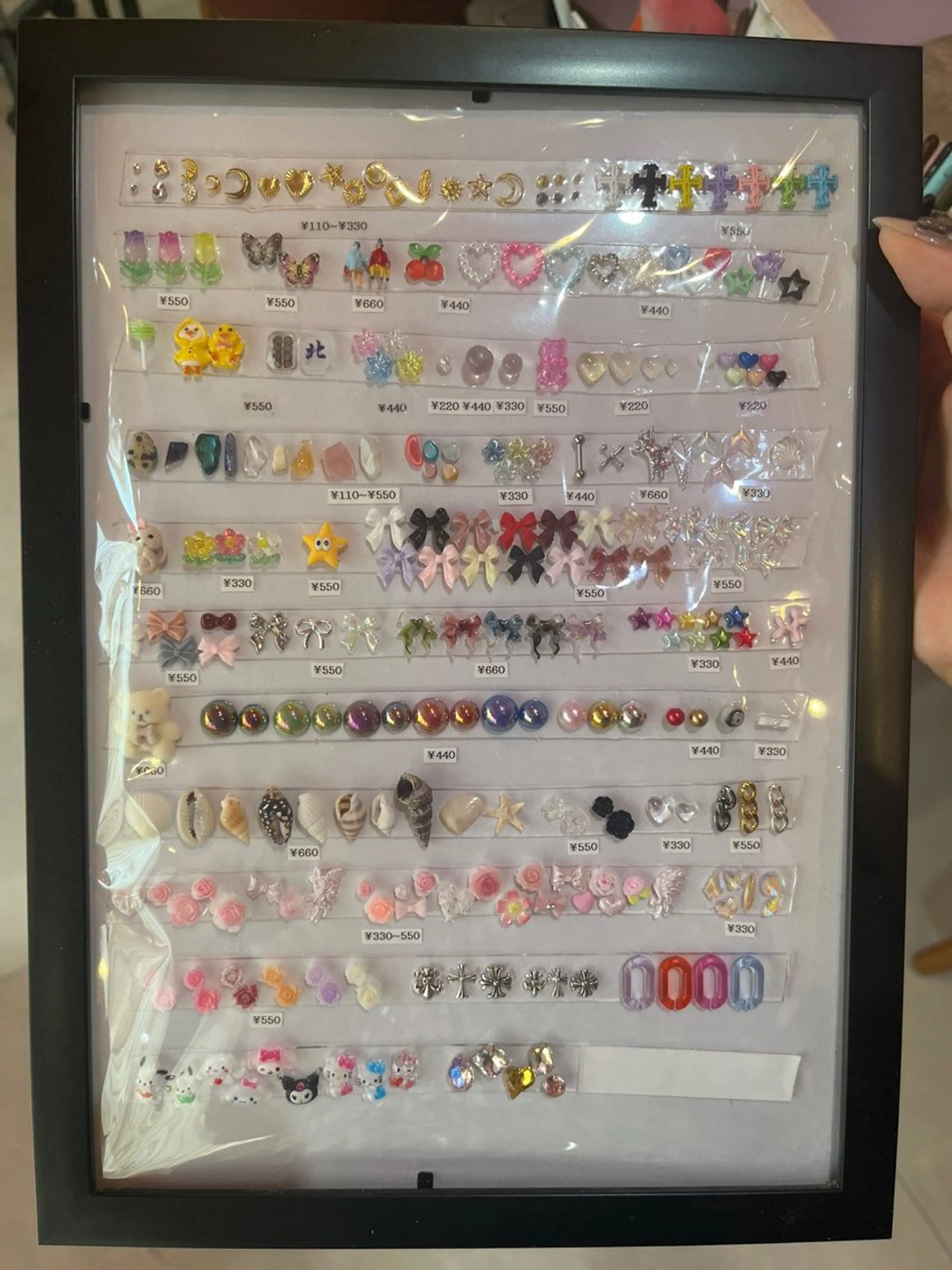 ネイル NICOnail&eyelash 三軒茶屋所属・♡ KAEDE ♡のネイルデザイン