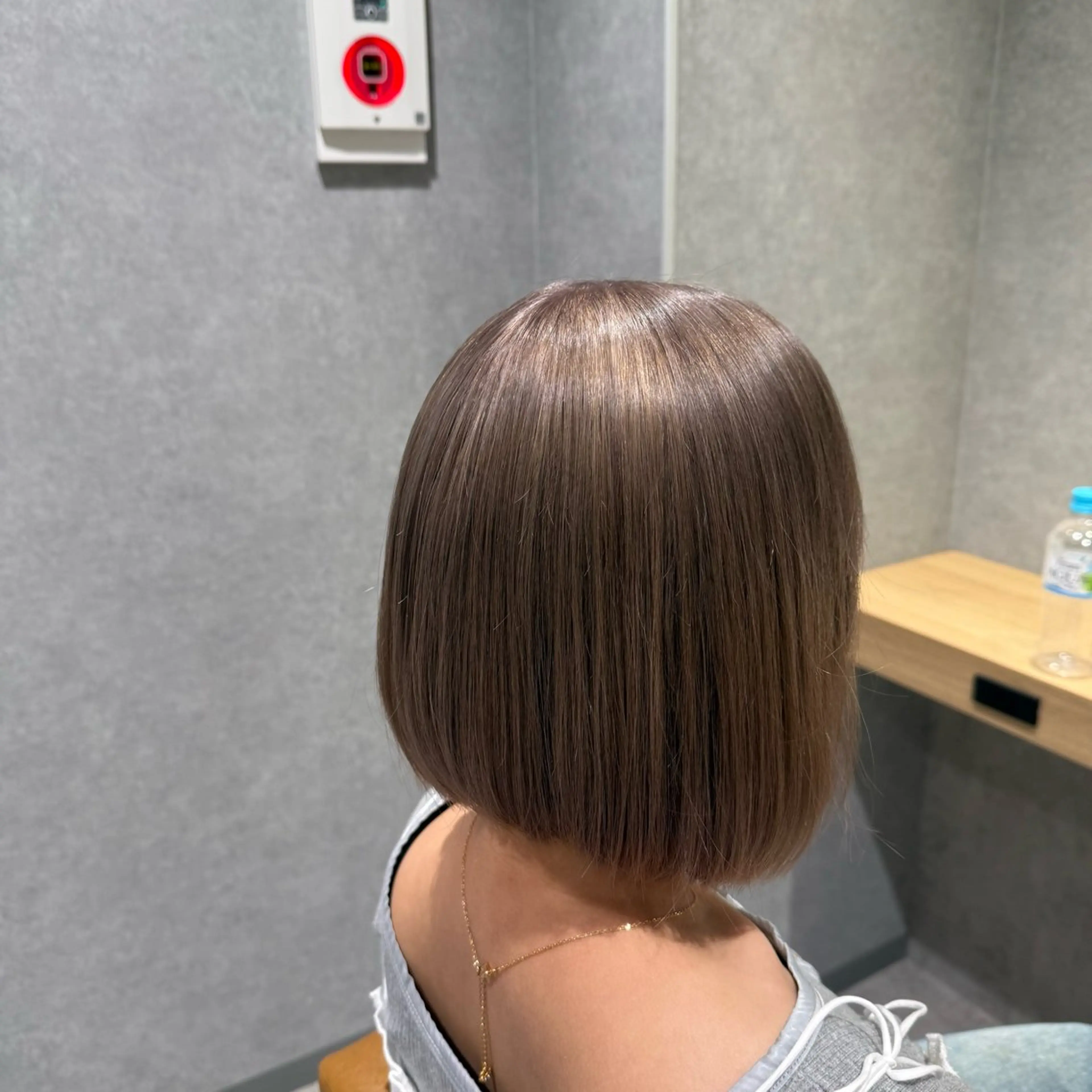 カラー ヘアカラー 青木 あいかのヘアスタイル