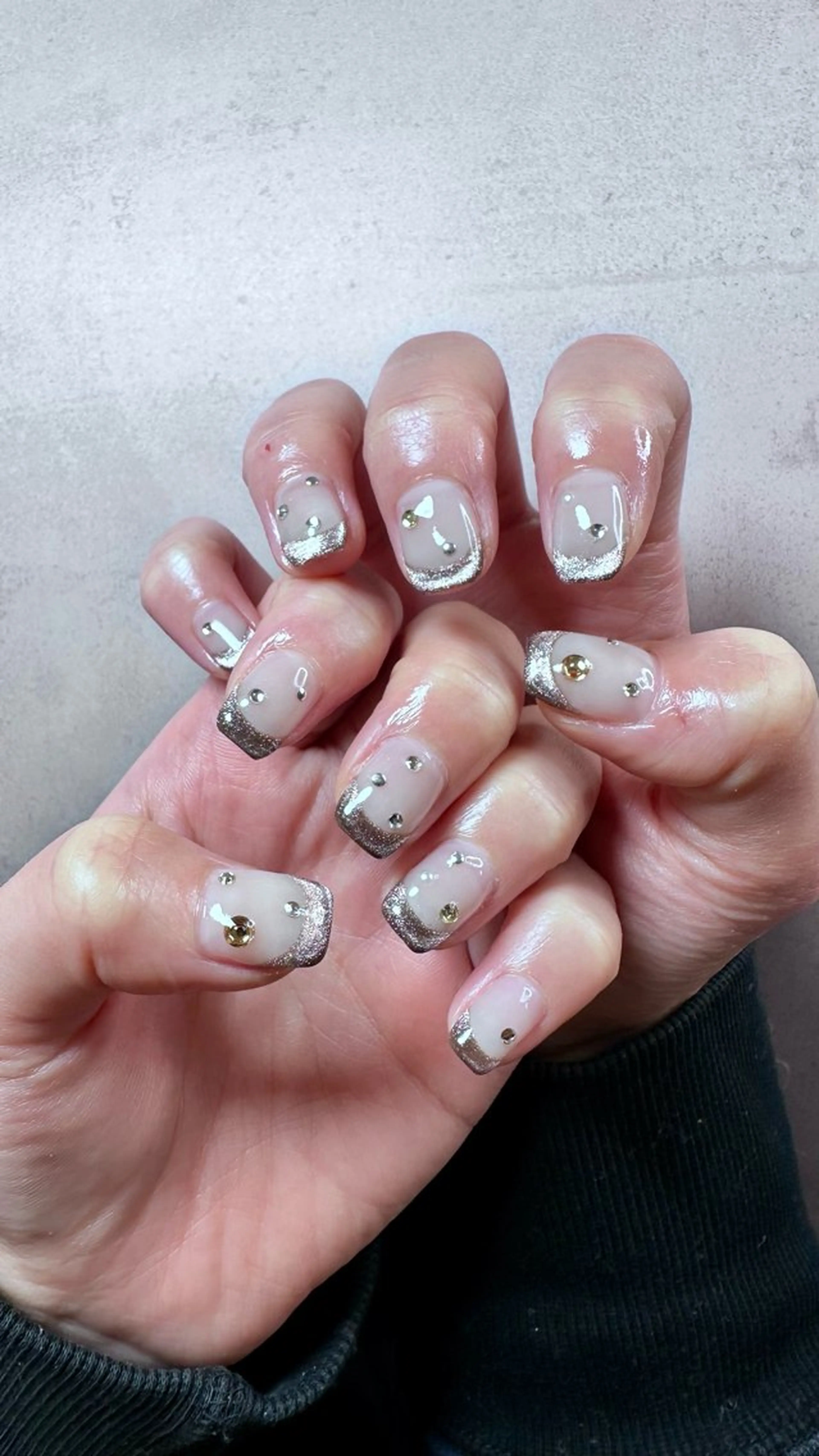 ネイル ニュアンスネイル ハンドネイル ハンドケア Atelier Ariのネイルデザイン