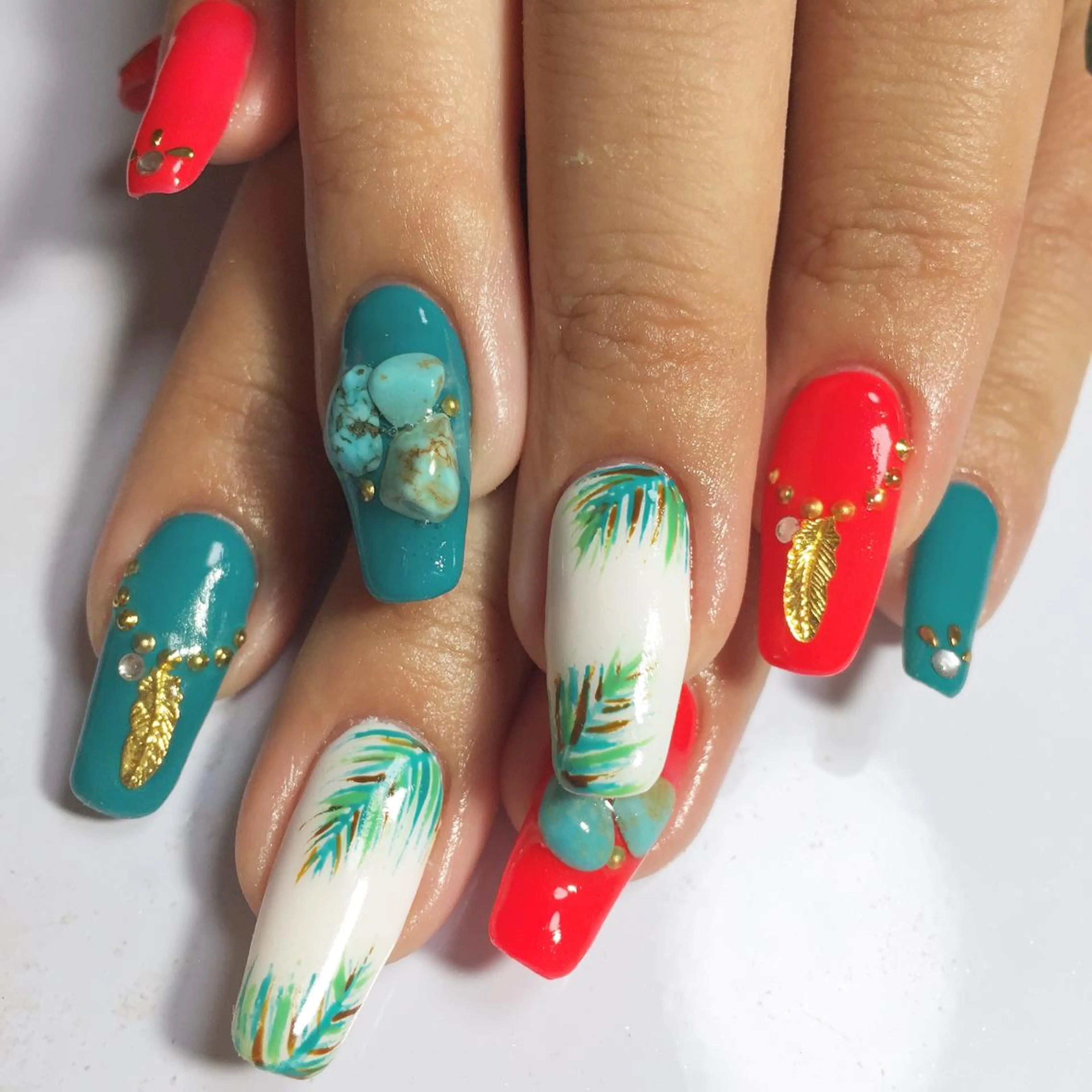 ネイル MaHaRo所属・S HARUKAのネイルデザイン