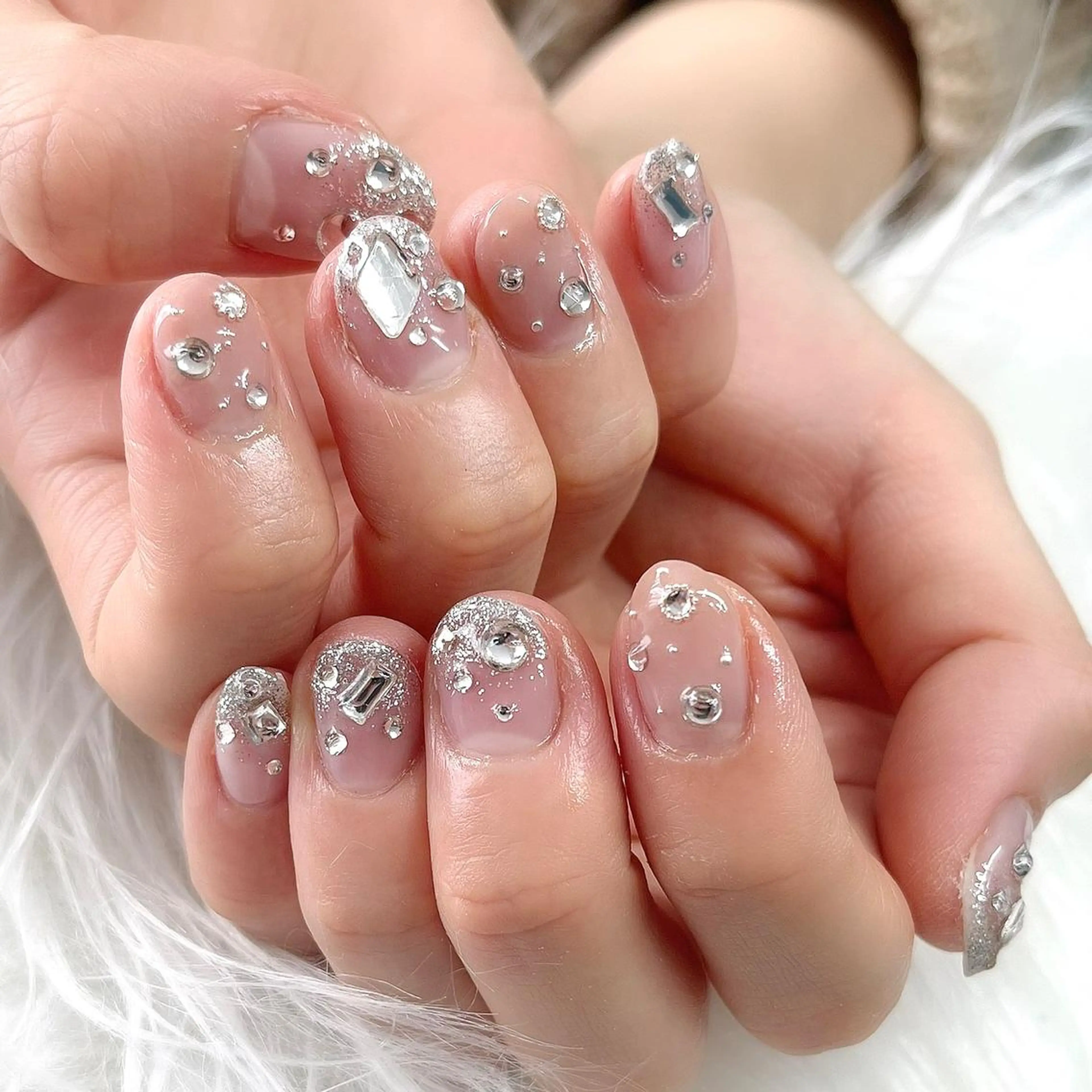 ネイル ストーンネイル Nail Salon Momoのネイルデザイン