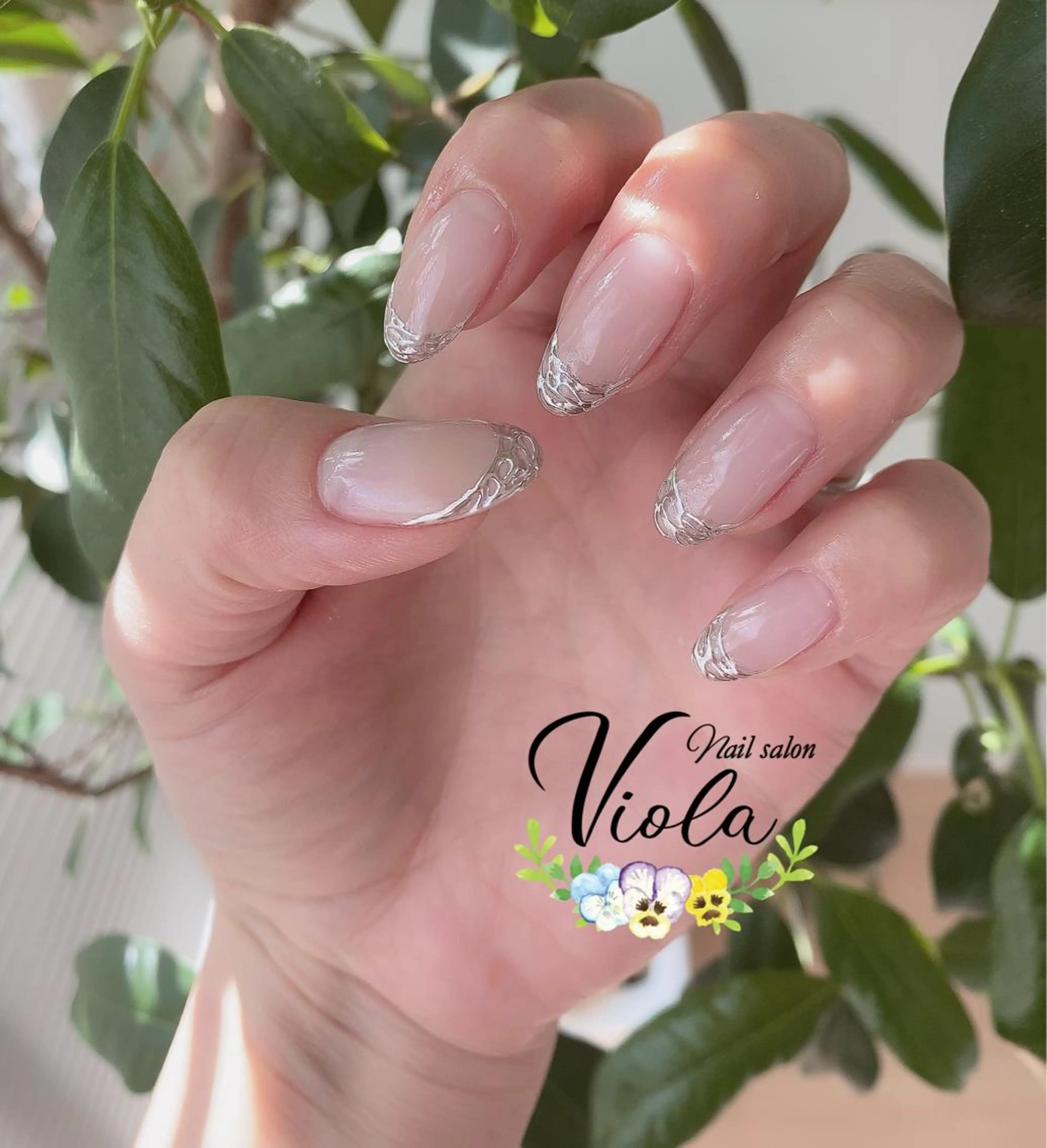 ネイル フレンチネイル グラデーション シルバー ハンドネイル Nailsalon Viola所属・ネイルサロン Violaのネイルデザイン