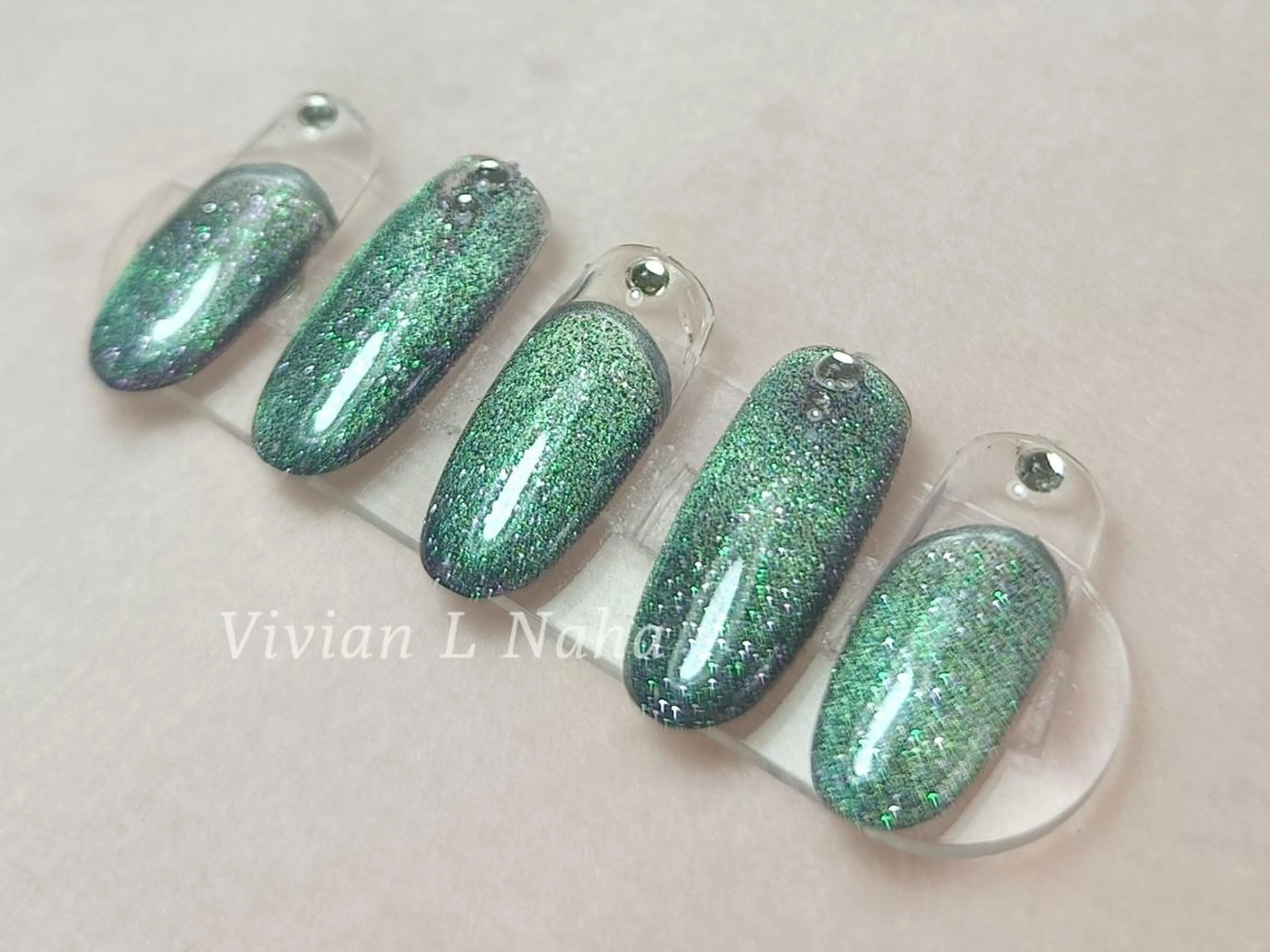 ネイル Vivian L NahaCecileのネイルデザイン