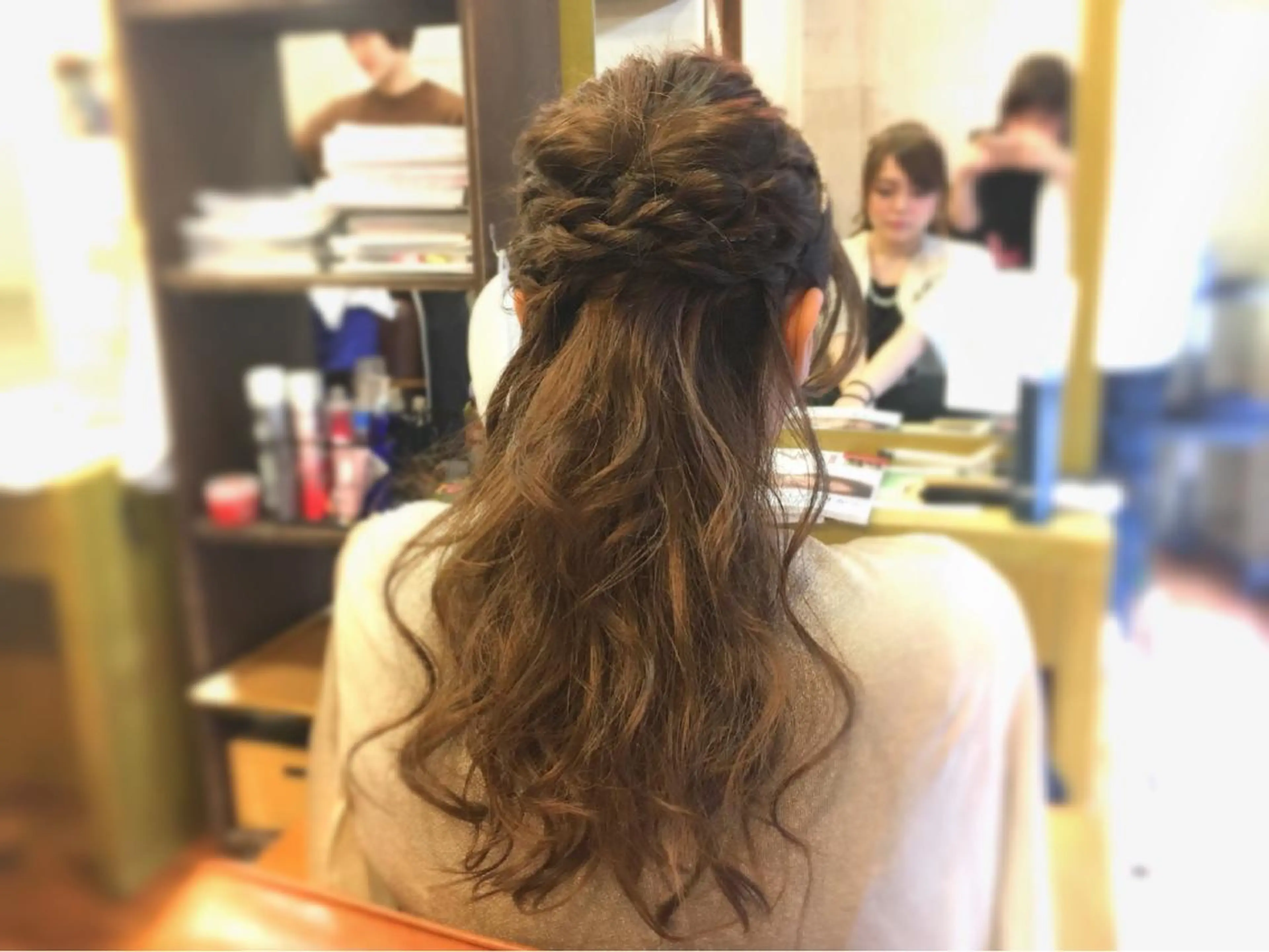 ヘアアレンジ ハーフアップ ヘアセット ツイストスパイラル 波巻き🩵片平和香奈のヘアスタイル
