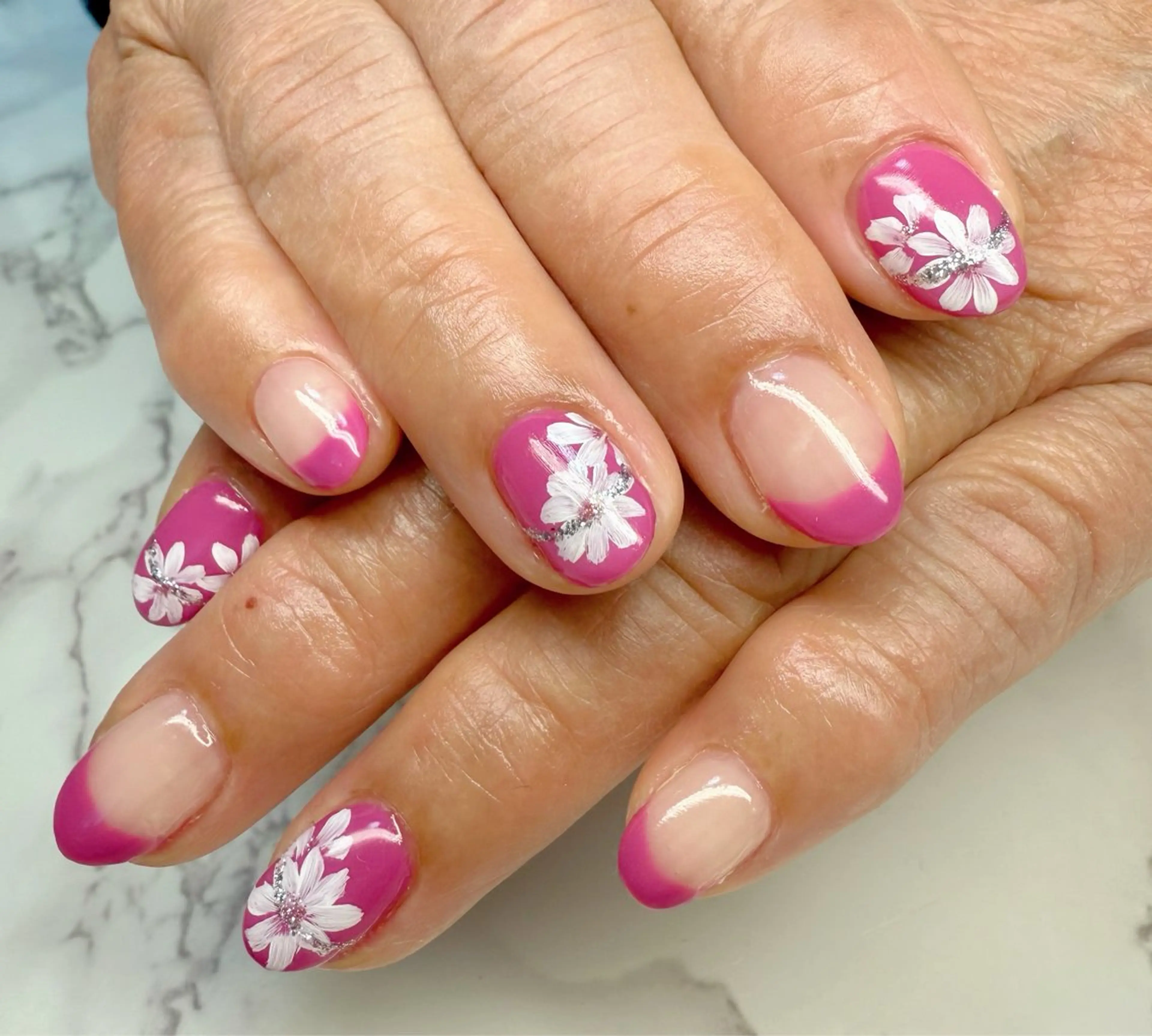 ネイル アートネイル チークネイル フレンチネイル 氷ネイル・うるうるネイル キラキラネイル M.N_ nailのネイルデザイン