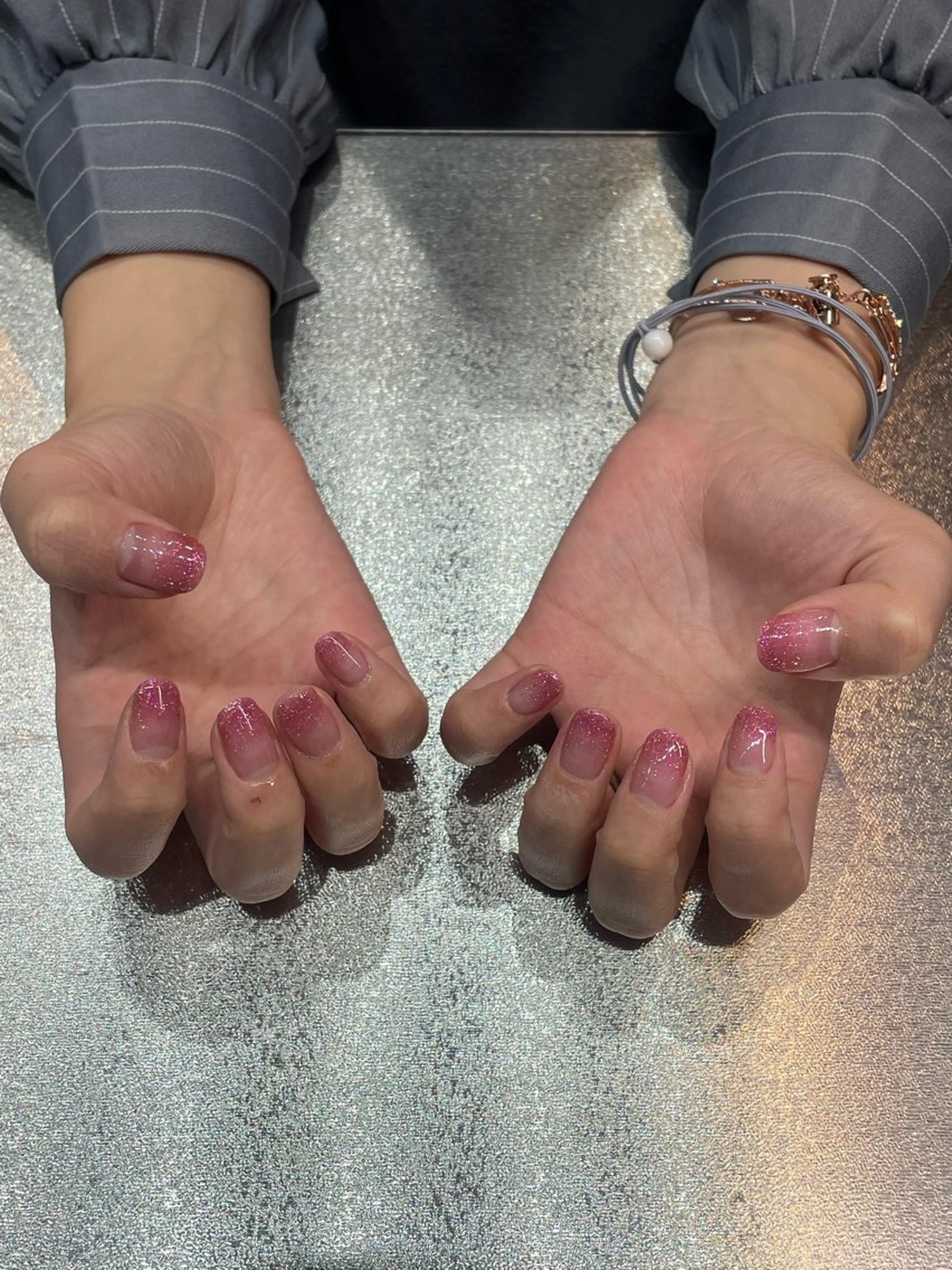 ネイル グラデーション ラメ(グリッター) ラメグラデーション venusbelt所属・venusbelt MIKUのネイルデザイン