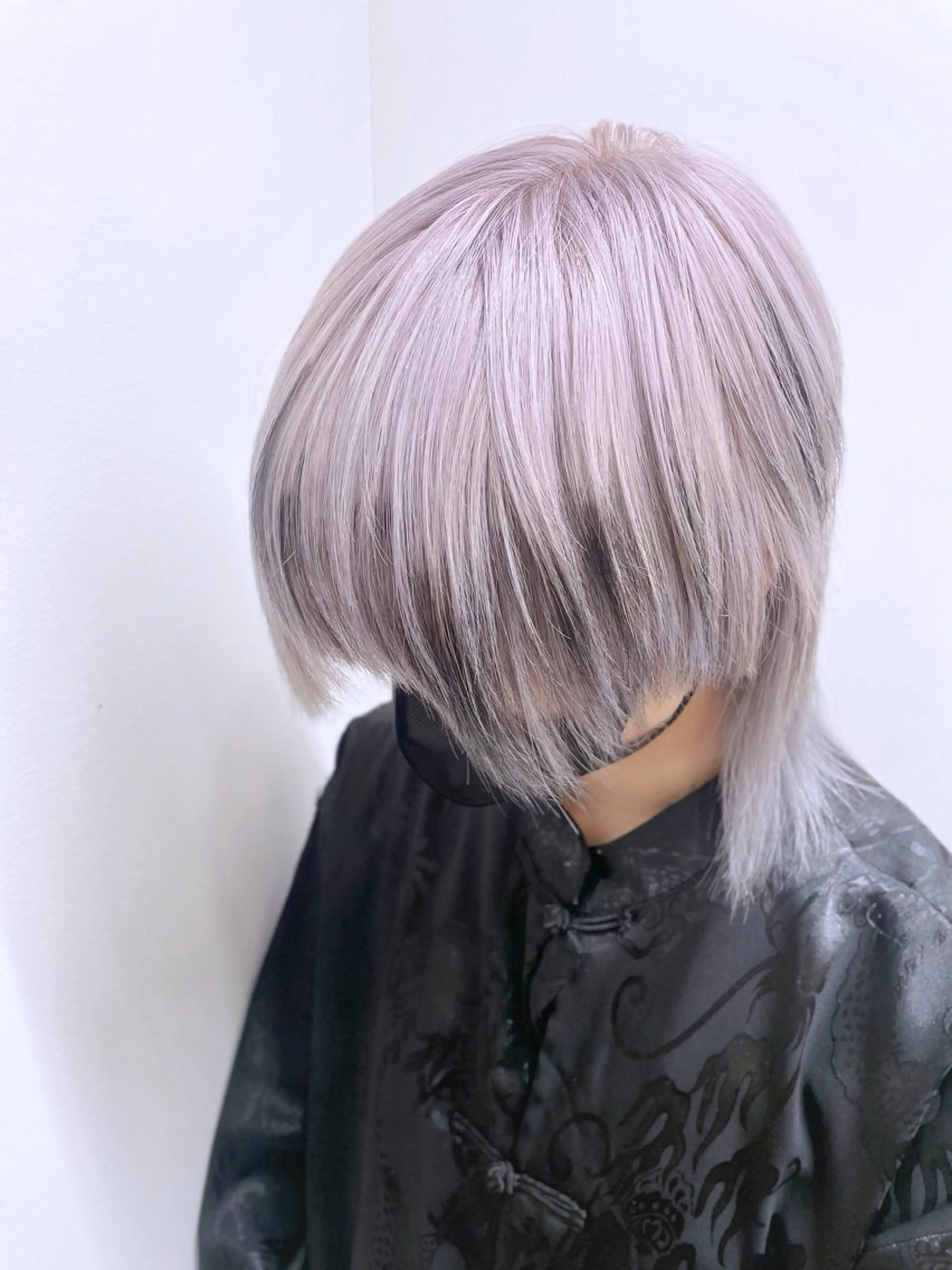 ミディアム カラー EMANON新宿南口所属・🦄中性ウルフ ☁️Shiori🦄のヘアスタイル