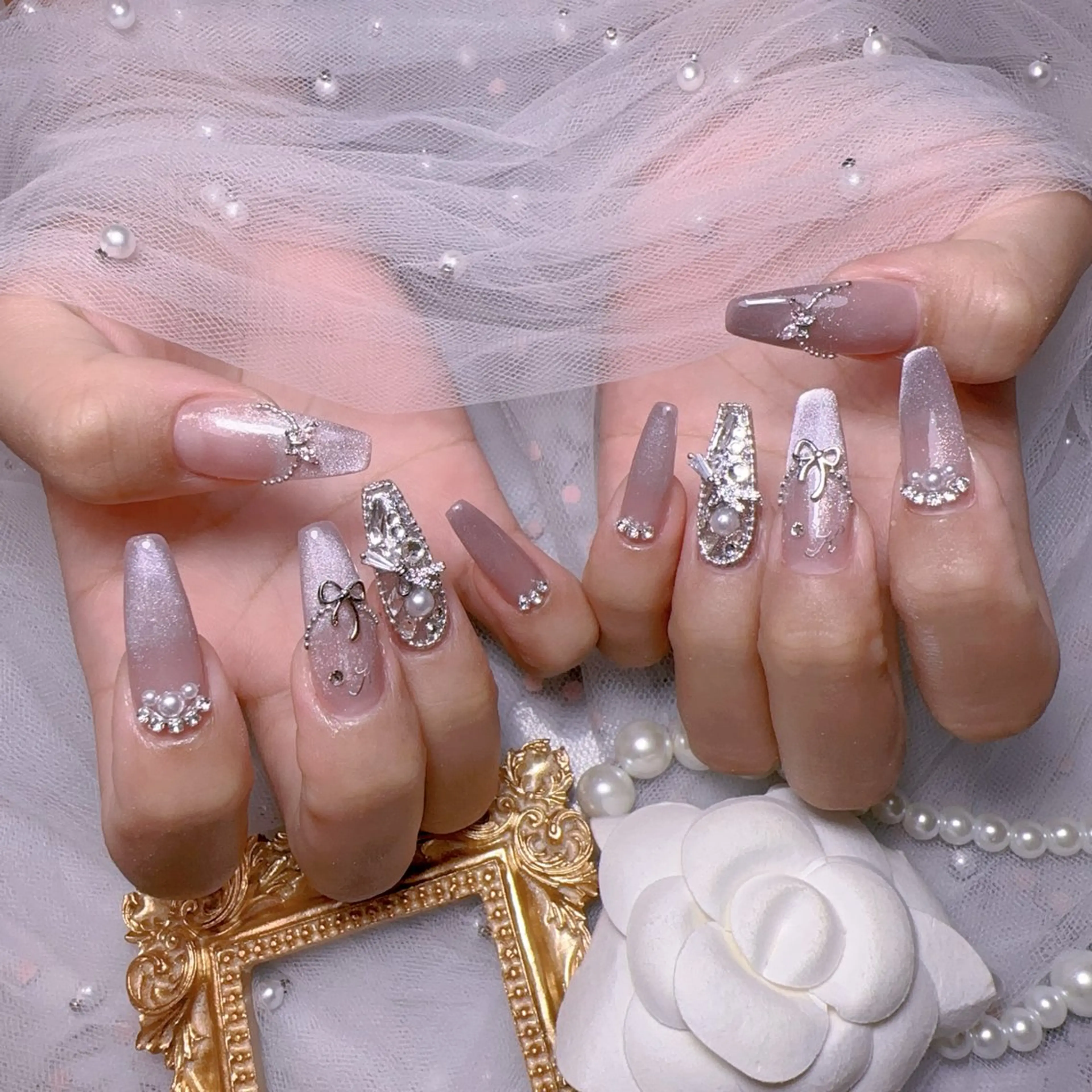 ネイル オーロラネイル フットネイル 韓国ネイル ラメ(グリッター) ラメグラデーション Belle nail salon 新小岩のネイルデザイン