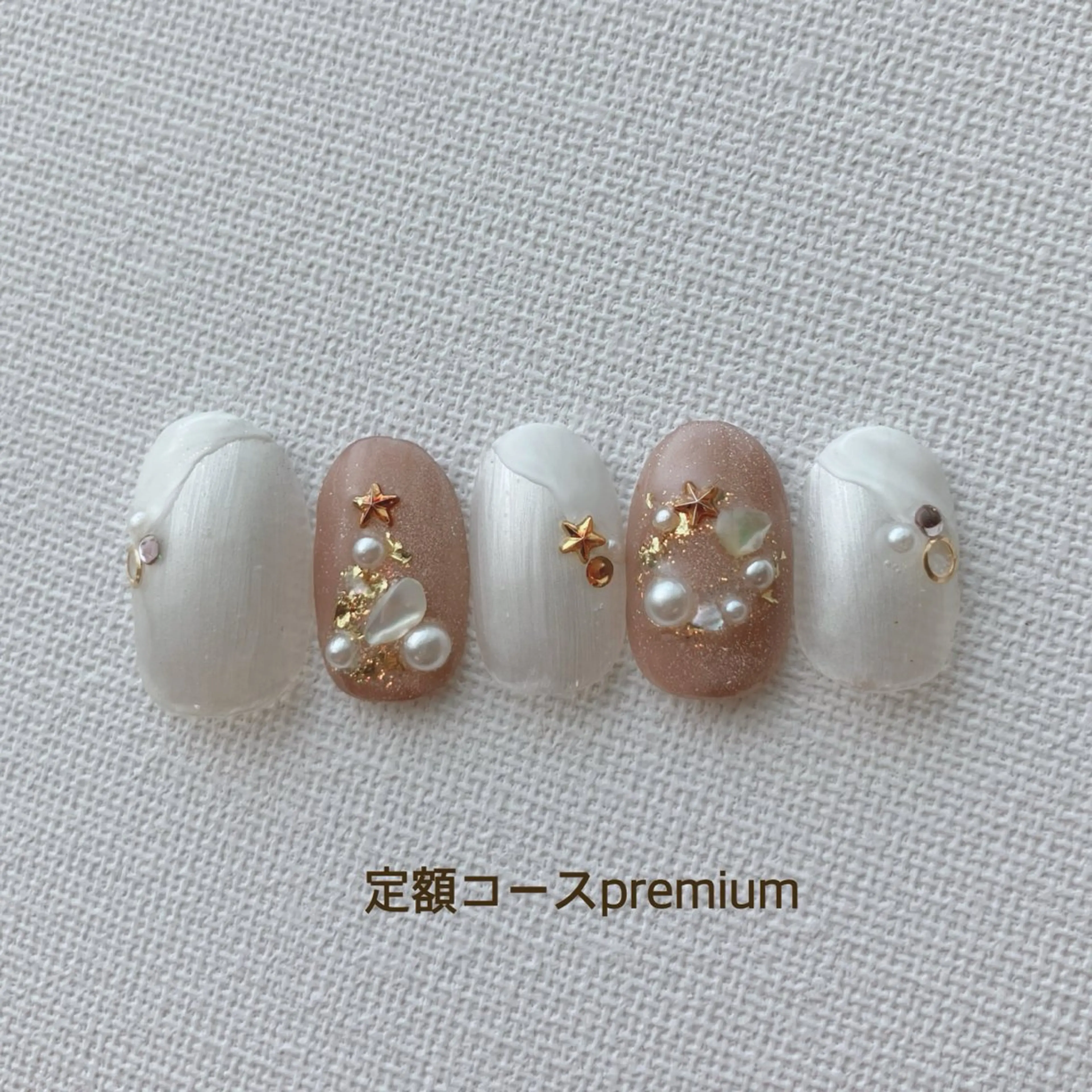 ネイル Ema salon satomiのネイルデザイン