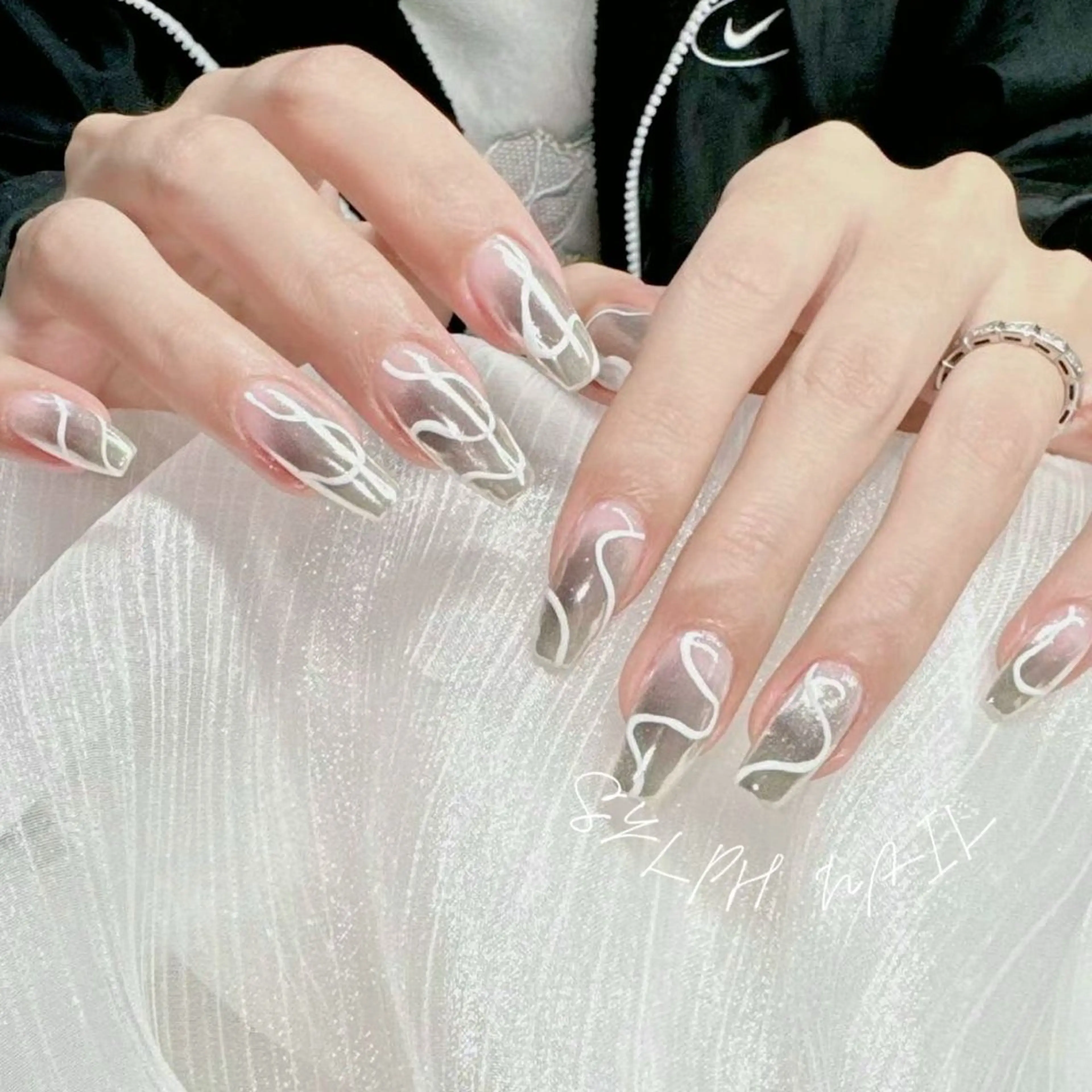 ネイル ハンドネイル Trend Nail シルフのネイルデザイン