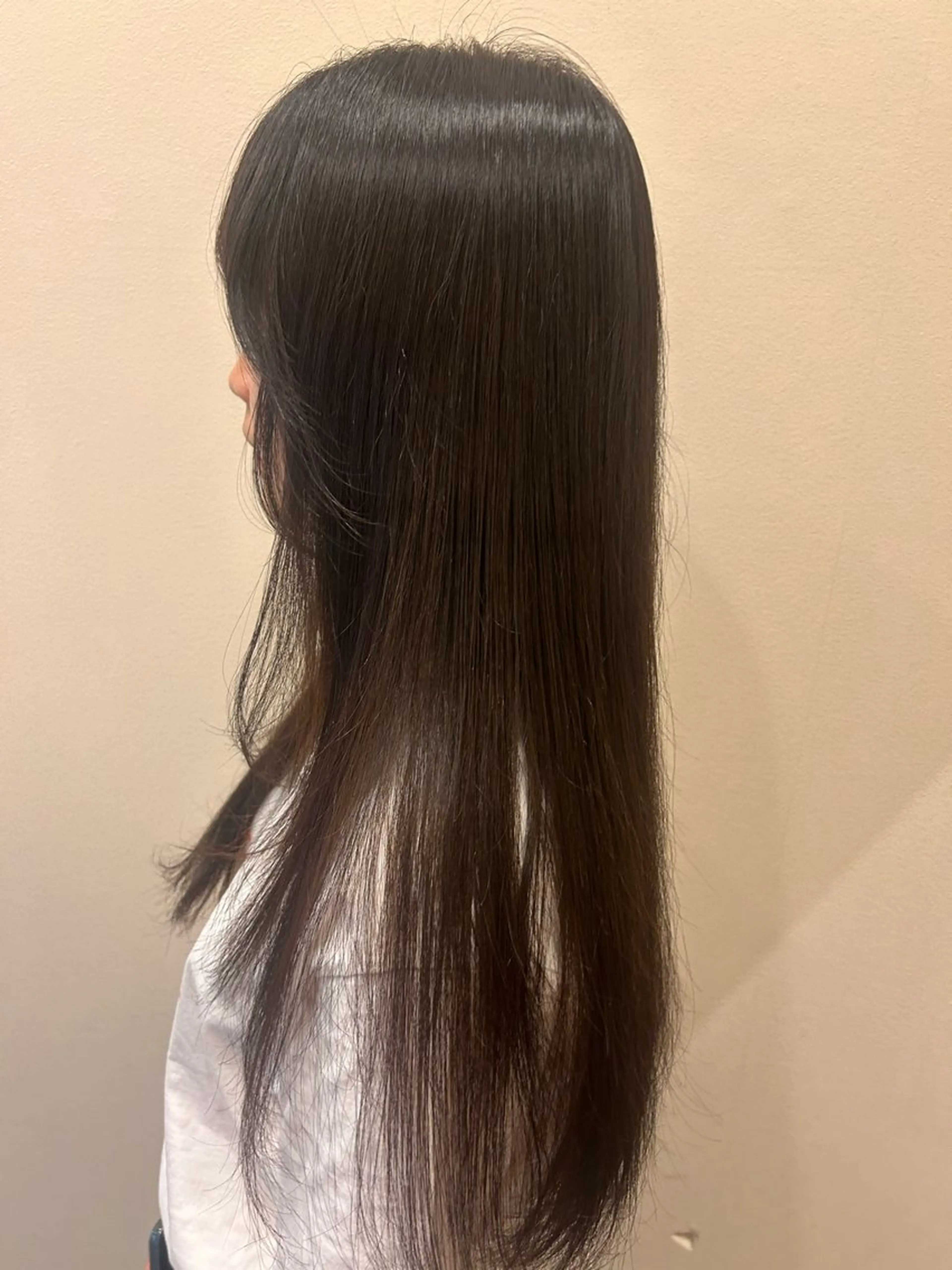 ロング 顔周りカット くわこ ひなたのヘアスタイル