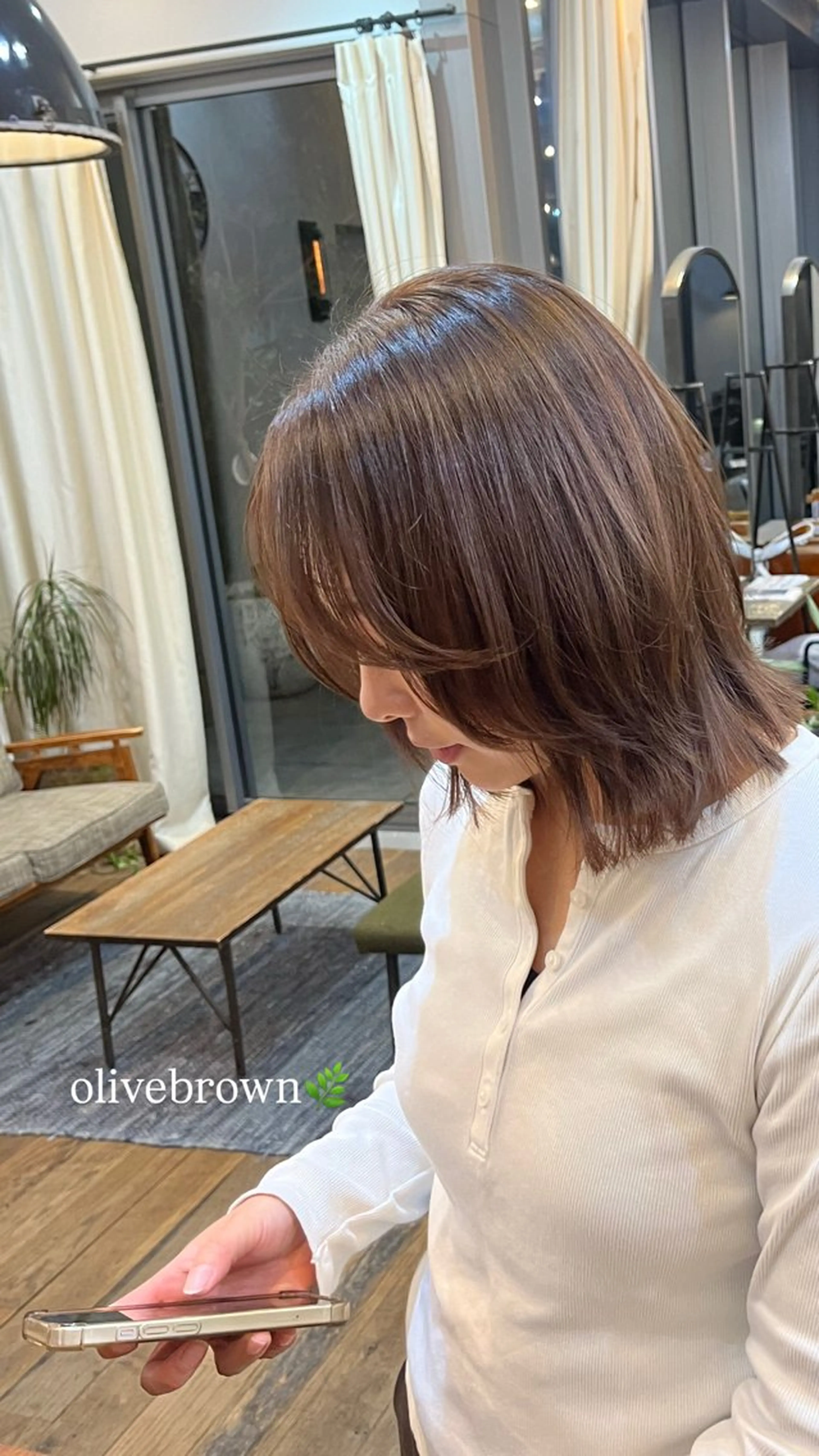 カラー ブラウンカラー オリーブブラウン ヘアカラー トリートメント Belle Ginza並木通り所属・ゆるふわパーマ／ 透けカラー／秋葉香乃のヘアスタイル