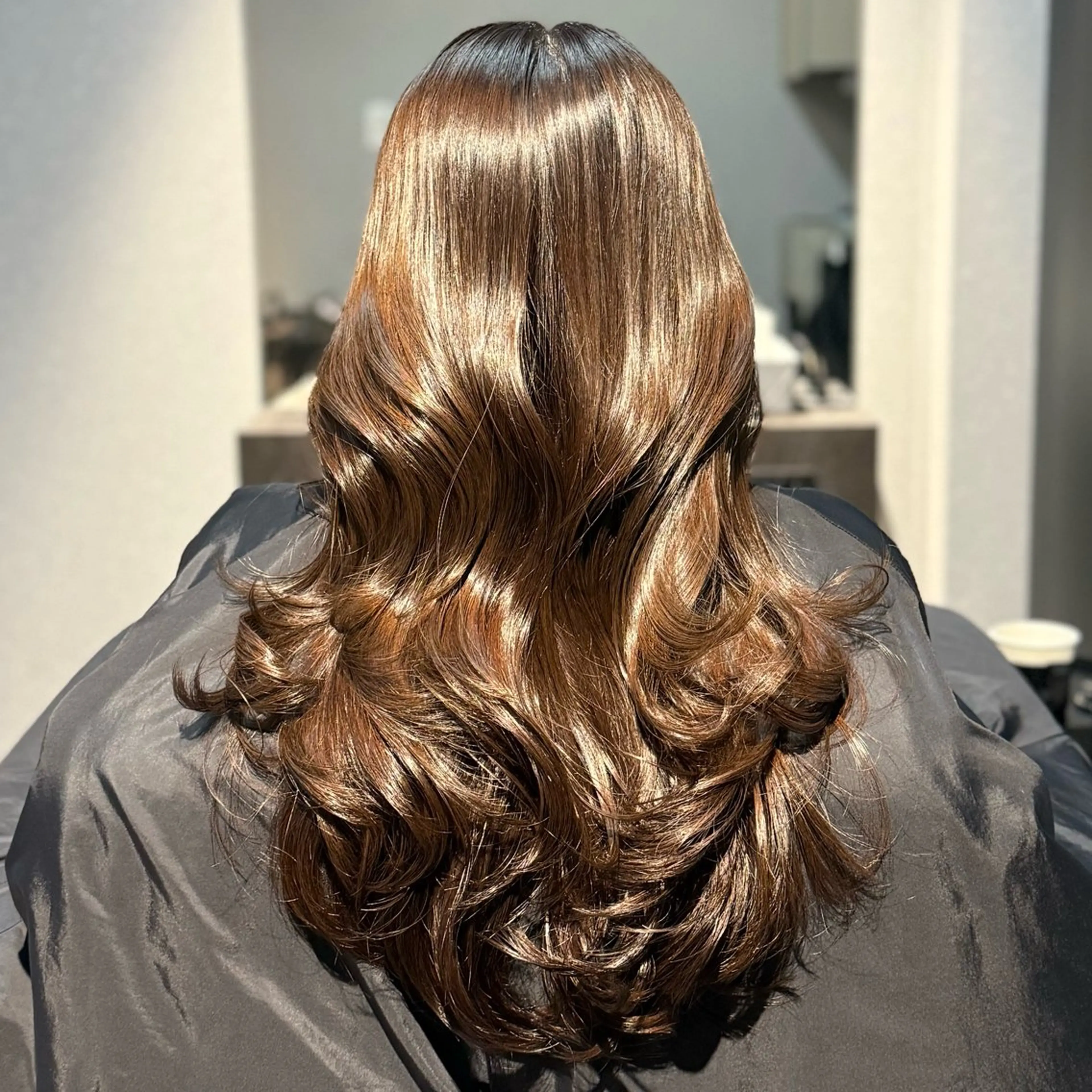 ロング カラー 黒髪 透明感カラー グレージュ オリーブカラー 髪質改善 ヘアカラー トリートメント ブリーチなし Ⅰ 髪質改善カラーのヘアスタイル