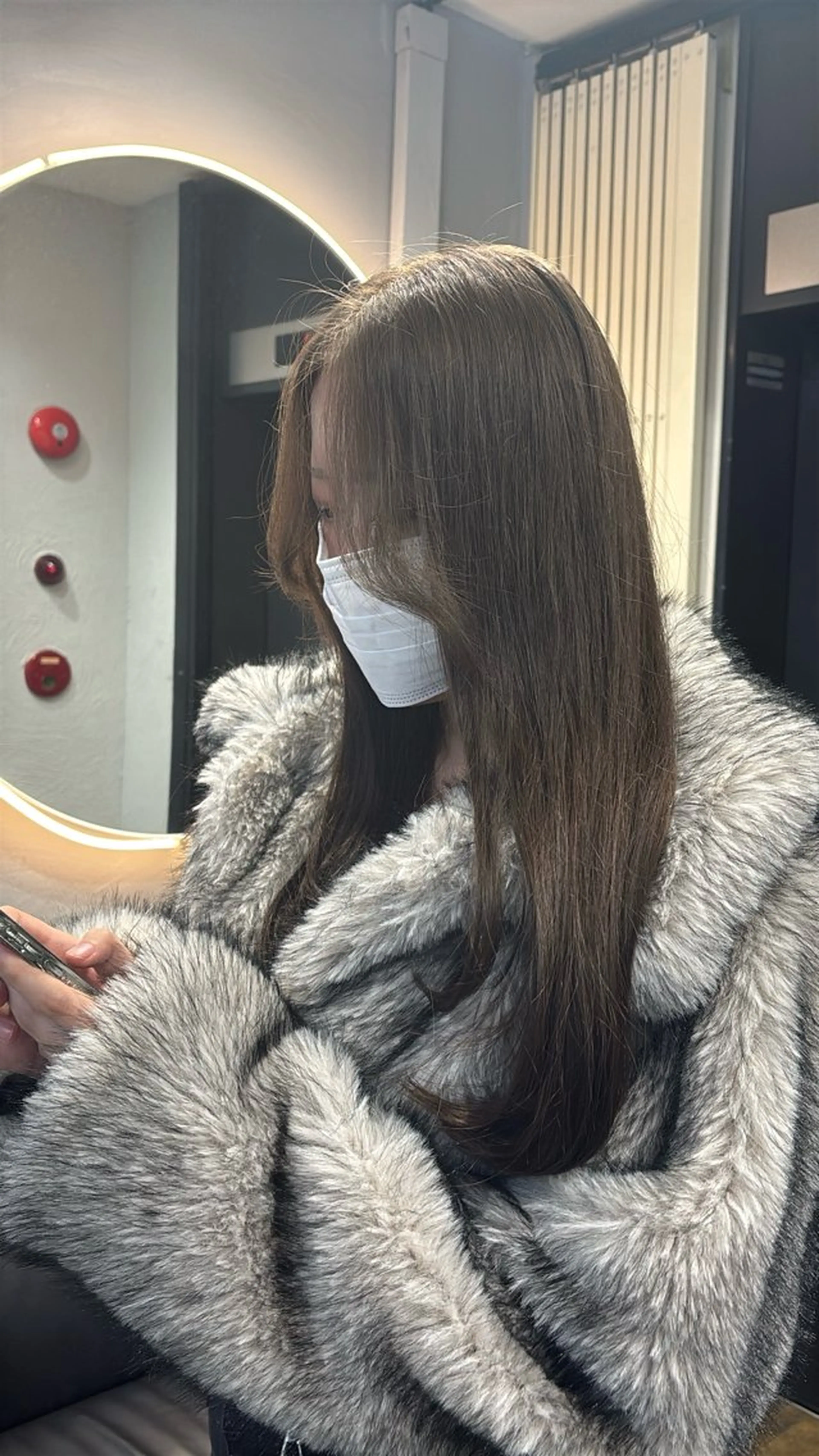 ロング カット ヘアカラー 韓国ヘア/ブリーチ無 しWカラー/オリーブのヘアスタイル