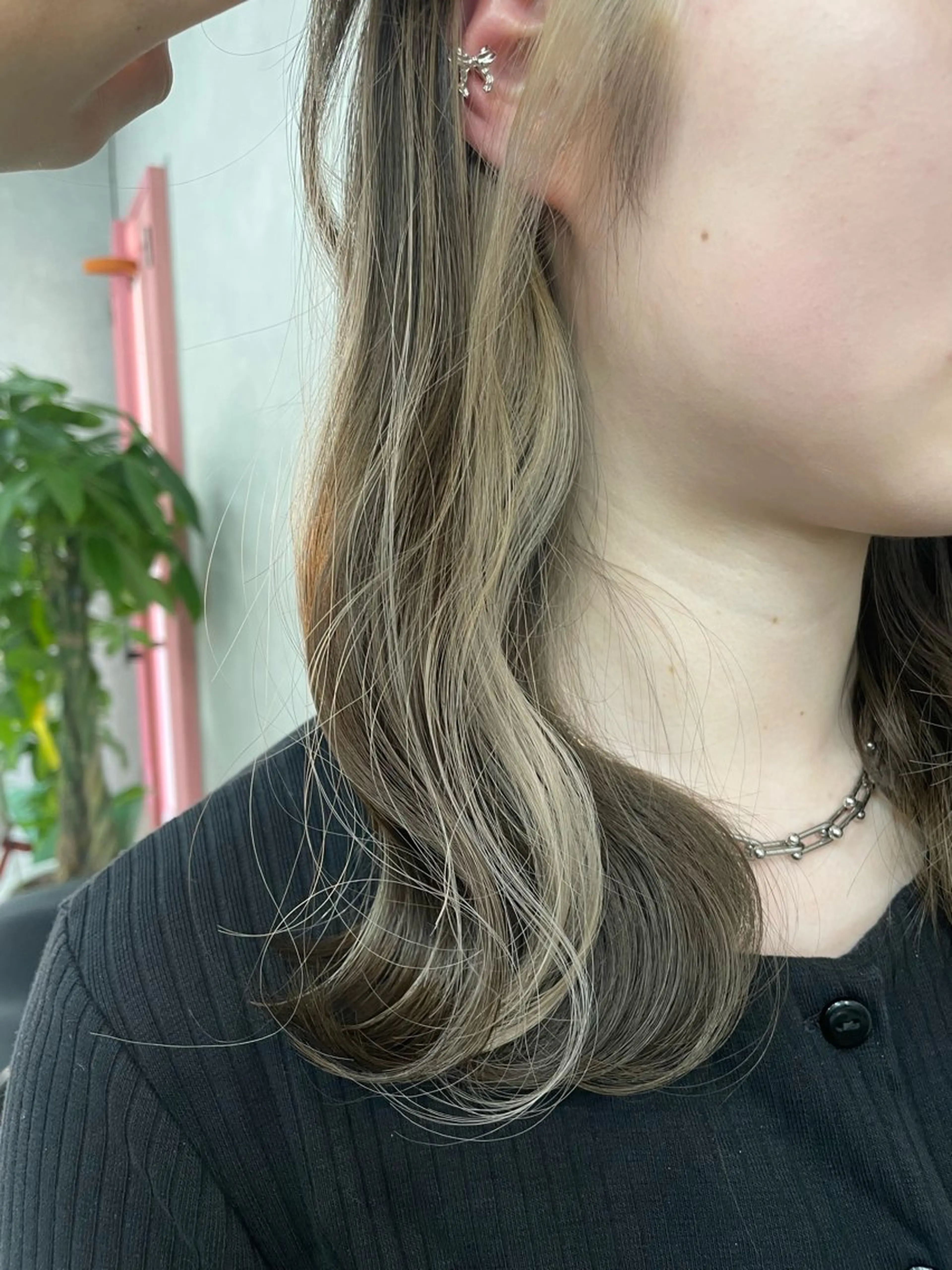カラー 髪質改善 UN BLEACHのヘアスタイル