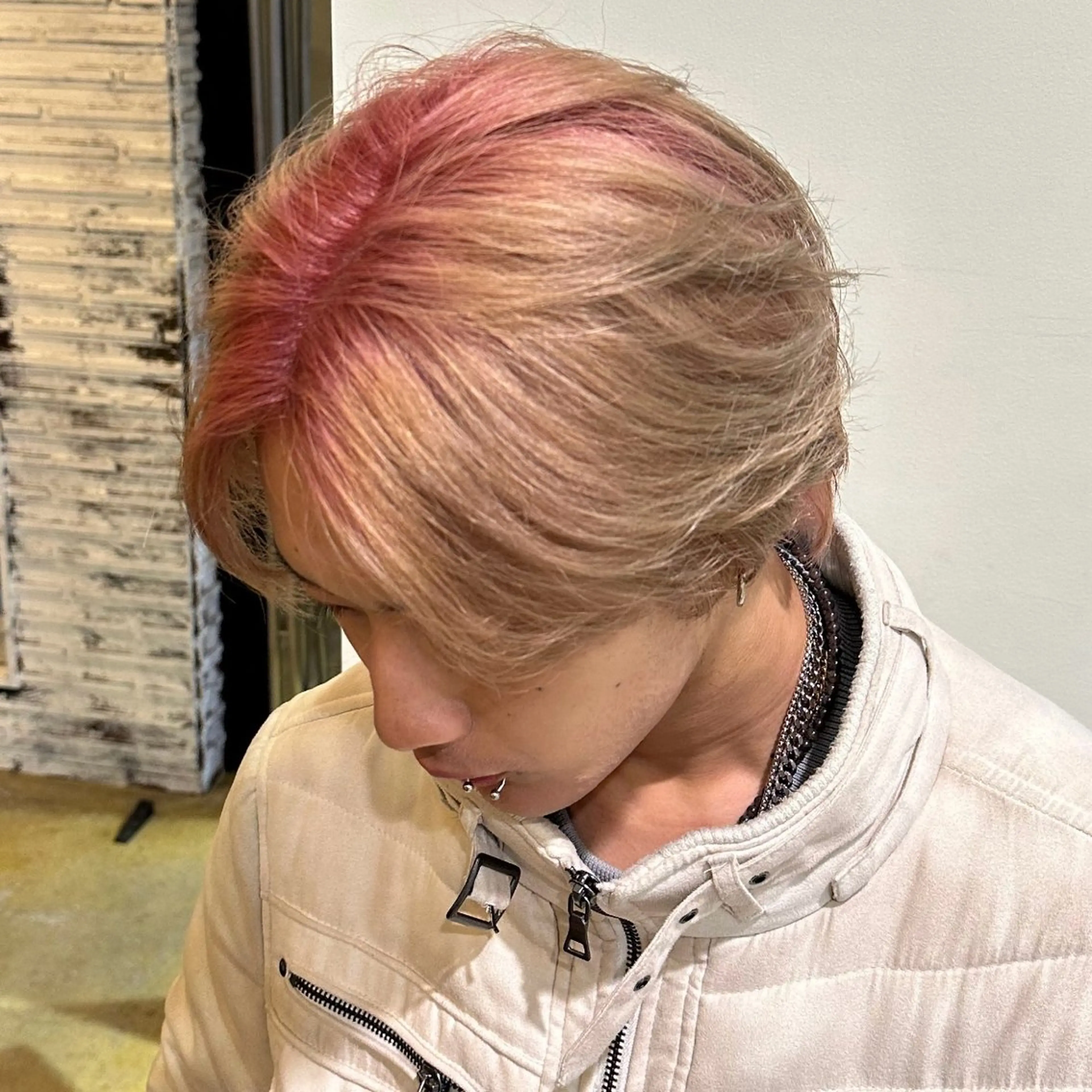 カラー メンズ メンズブリーチ ブリーチ デザインカラー ヘアカラー トリートメント ✨酸性ストレート✨ メンズ縮毛矯正光太郎のヘアスタイル