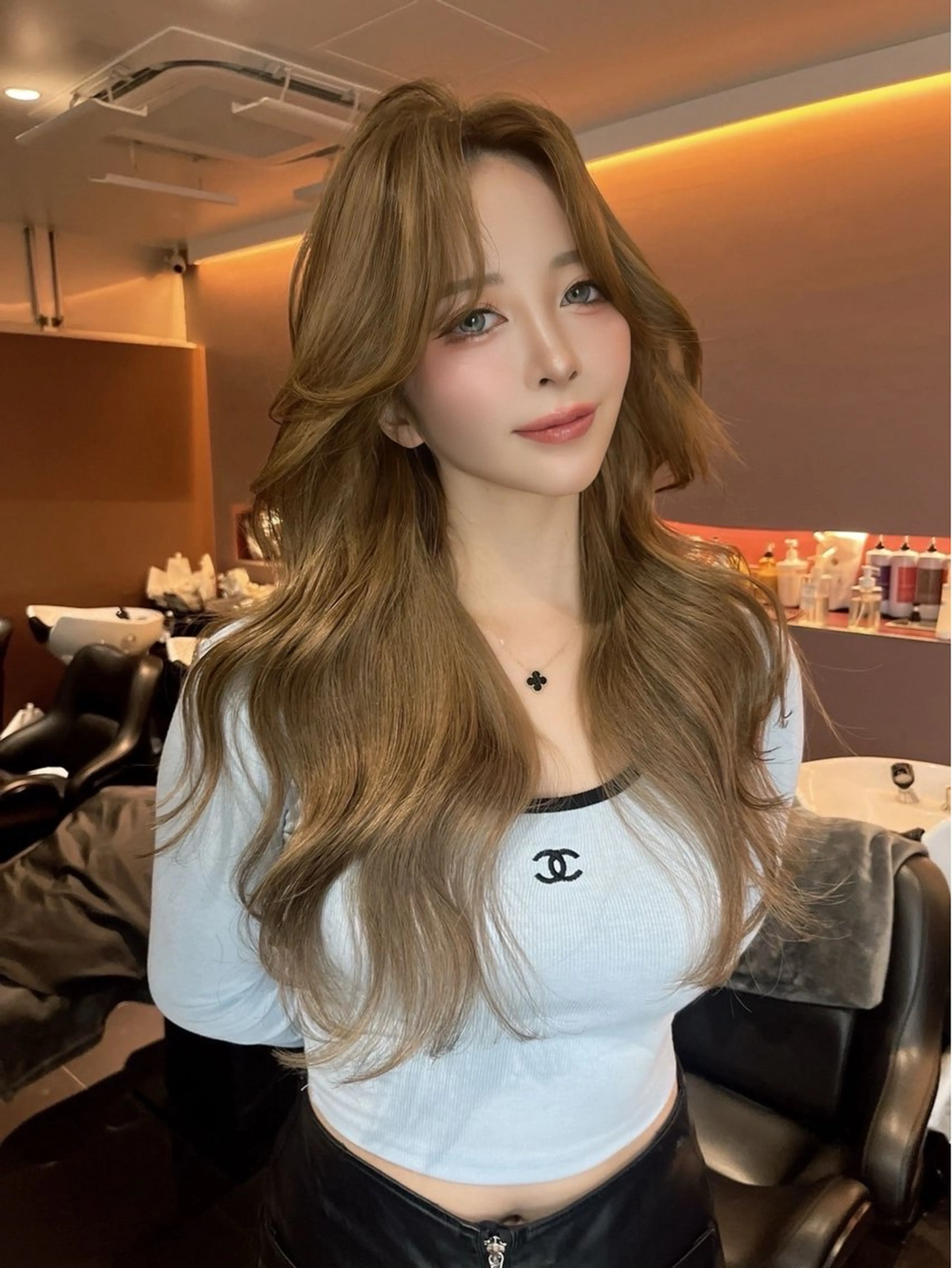 ロング カット ヘアカラー トリートメント 海野翔吾🇨🇳 ワンホンレイヤーのヘアスタイル