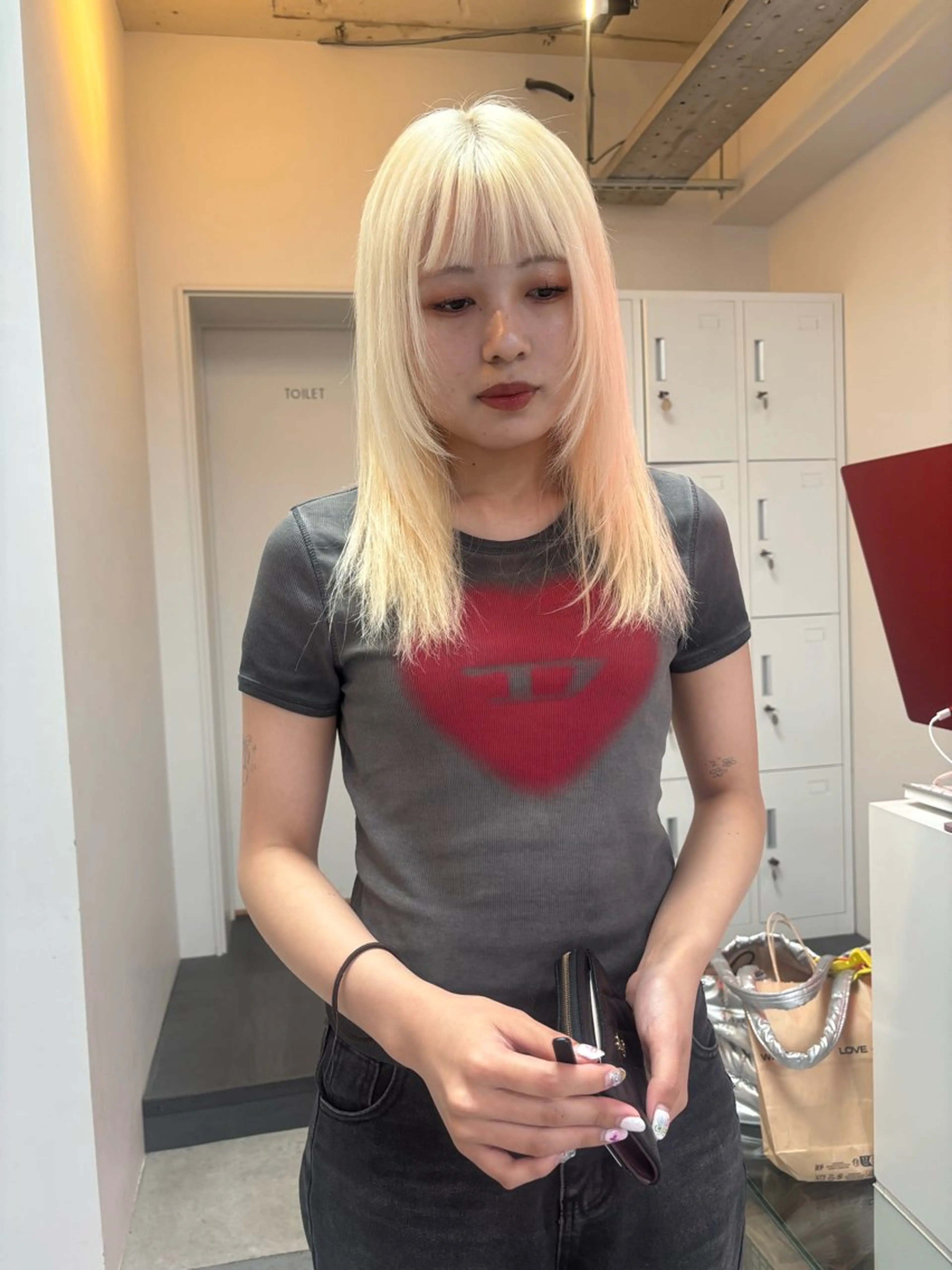 ミディアム レイヤーカット Zoey きゃなのヘアスタイル