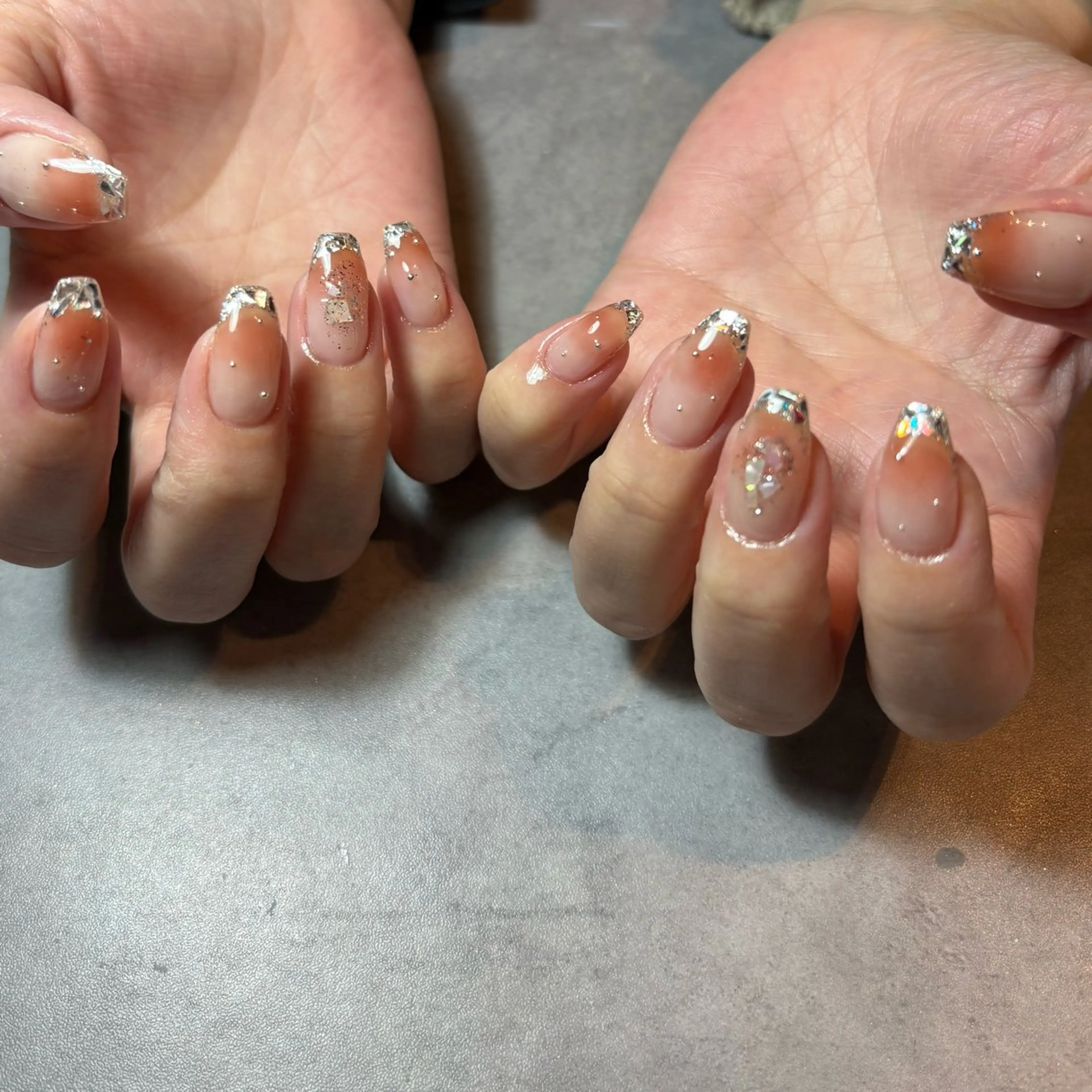 ネイル フレンチネイル ガラスフレンチ ハンドネイル i.Rily. Okamotoのネイルデザイン