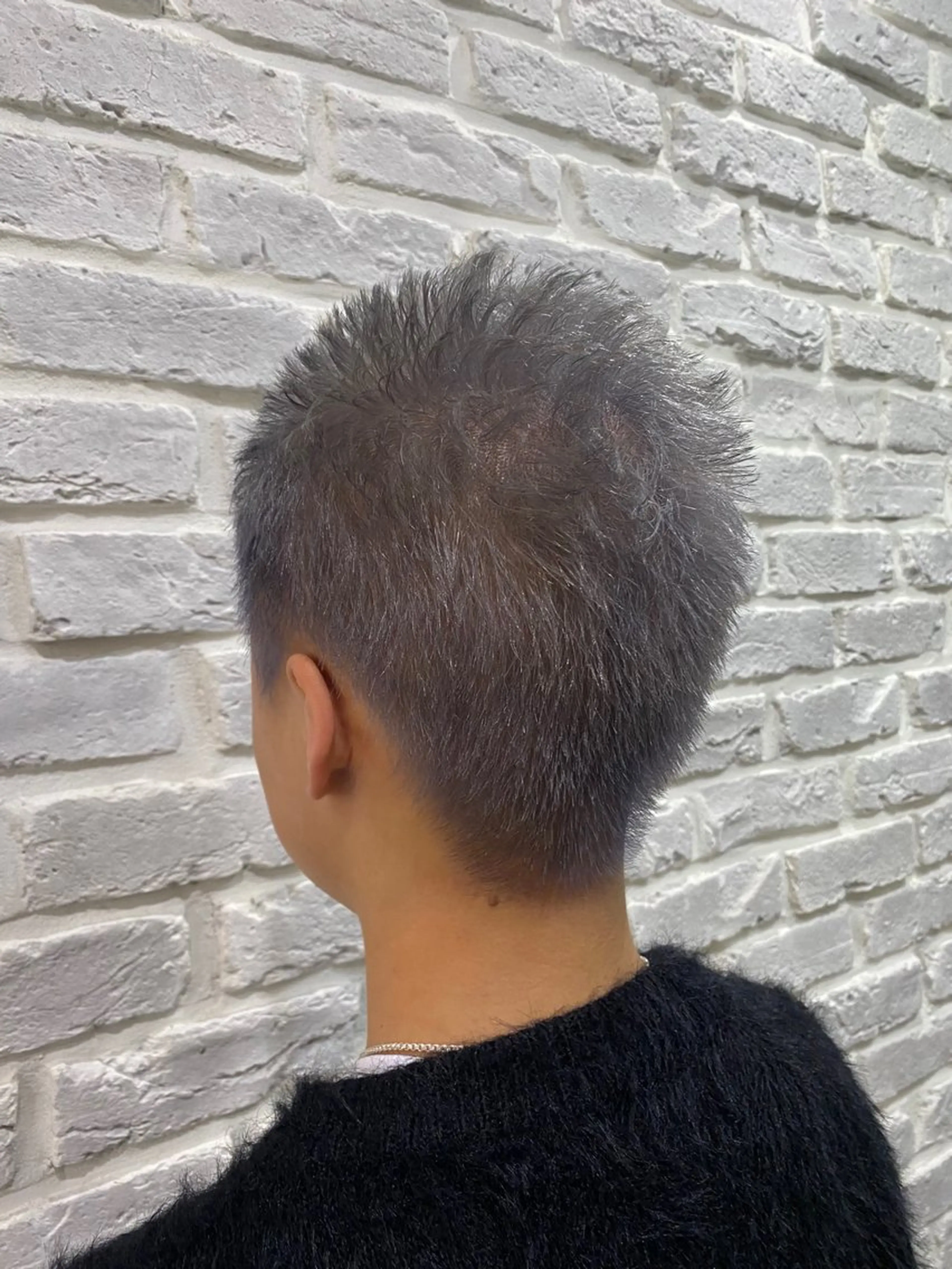 カラー メンズ シルバー ホワイトシルバー ヘアカラー 🦄🩵YUNA 🩵🦄のヘアスタイル