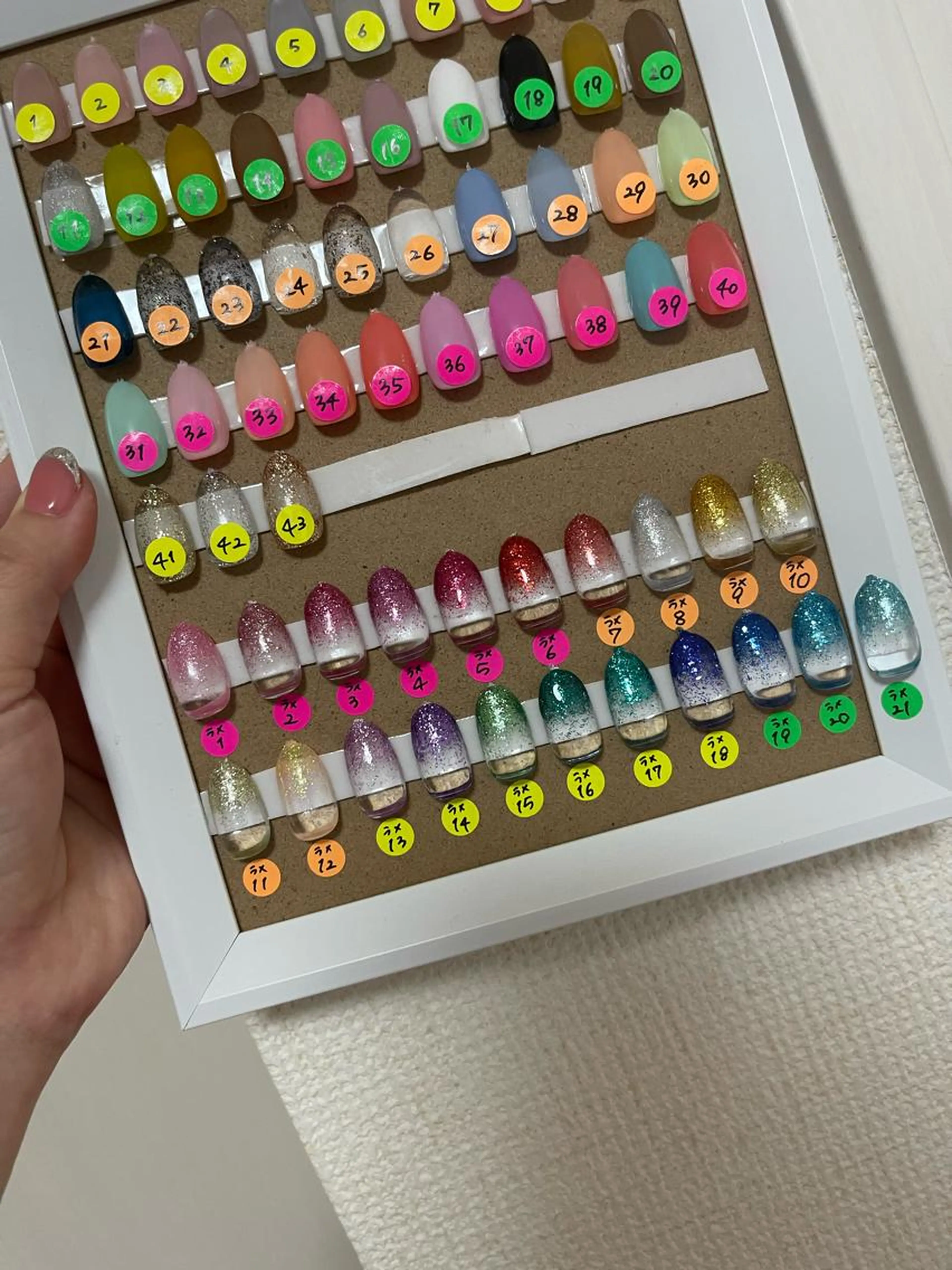 【Hand】ラメグラ(オフあり)の写真