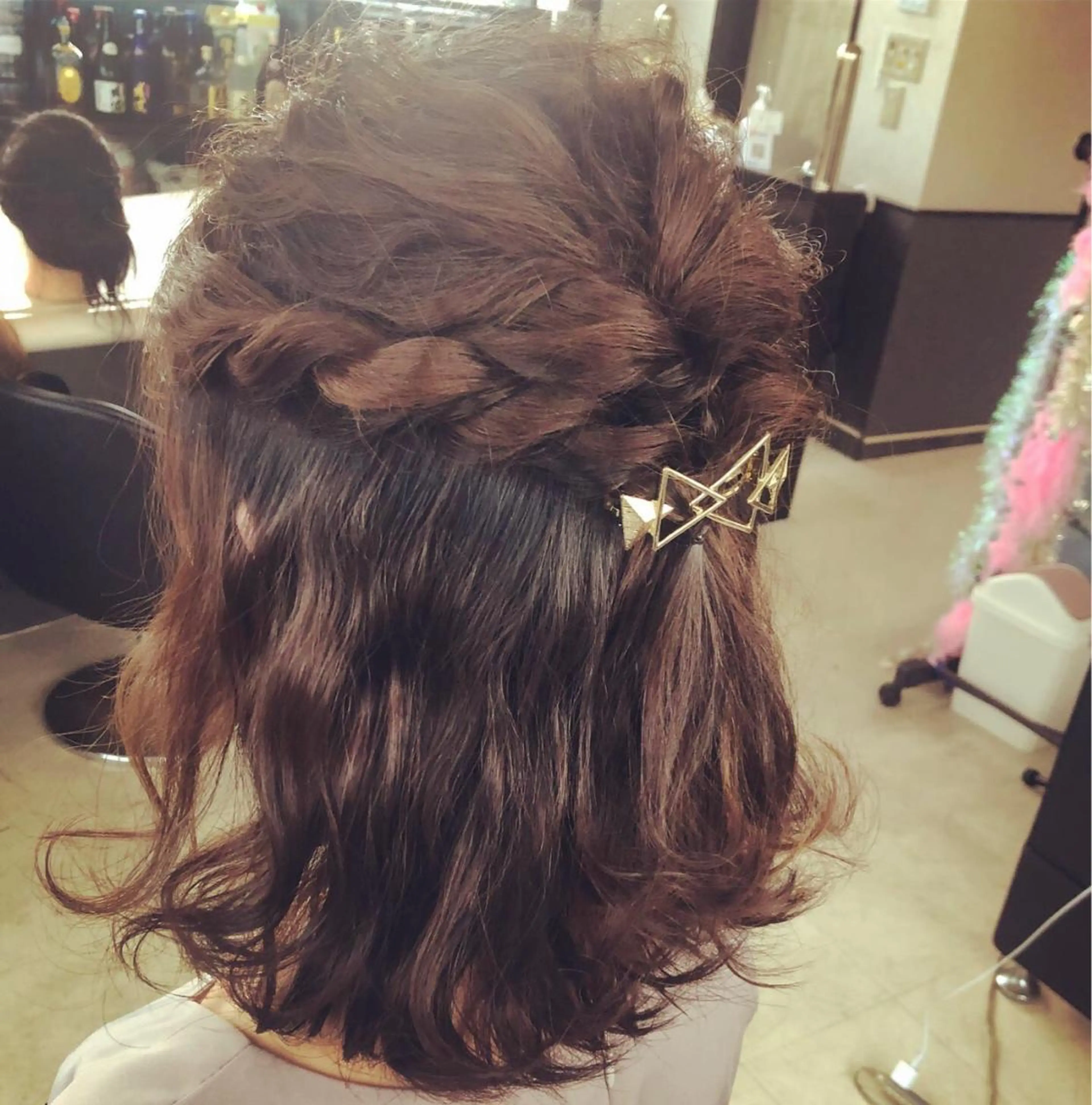 セミロング カラー パーマ ヘアアレンジ メンズ キッズ ネイル マツエク・マツパ 銀河 ティンガーラのヘアスタイル