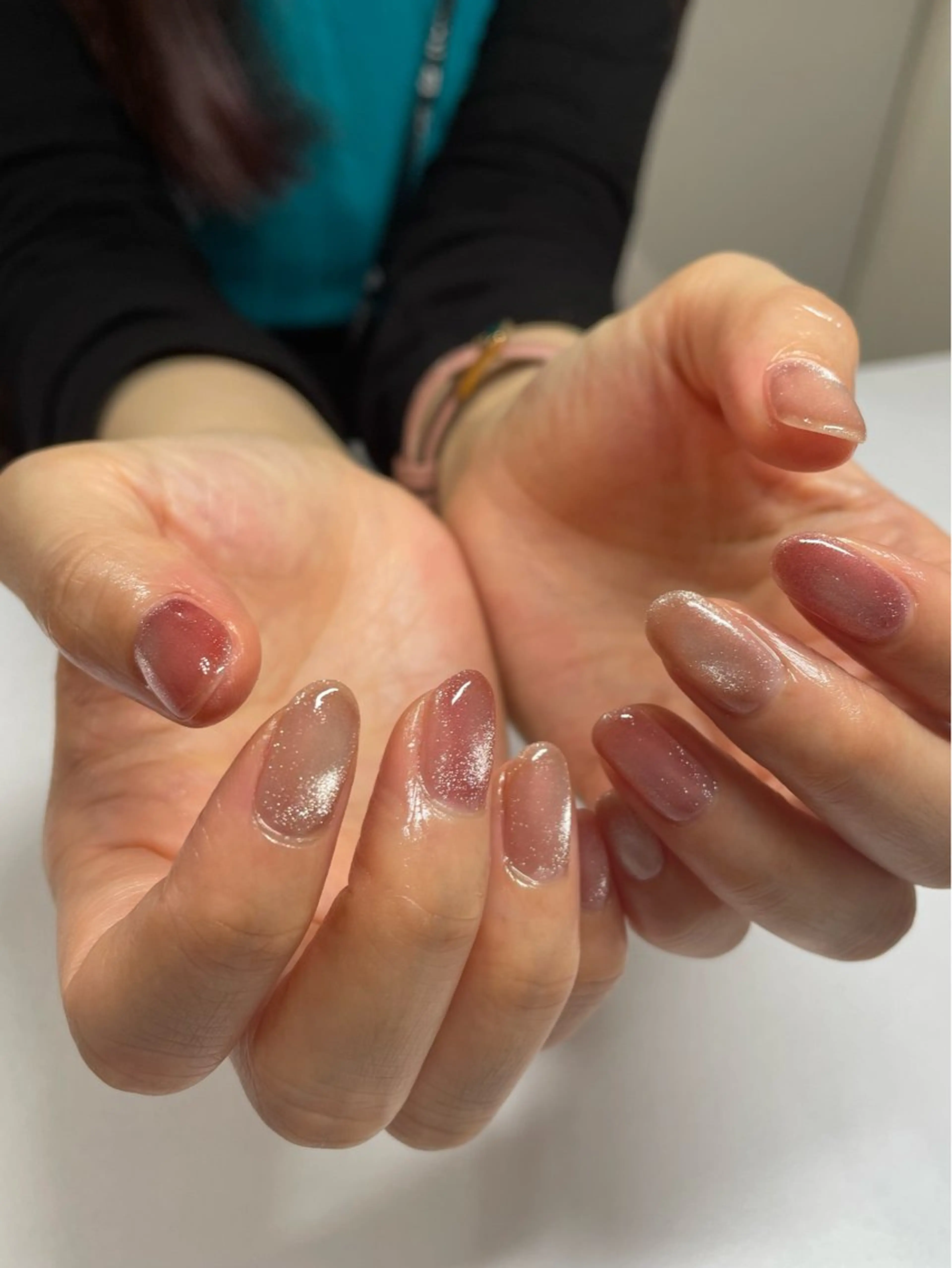 ネイル マグネットネイル マグネットワンカラー ワンカラーネイル ピンク nailroom lilasのネイルデザイン