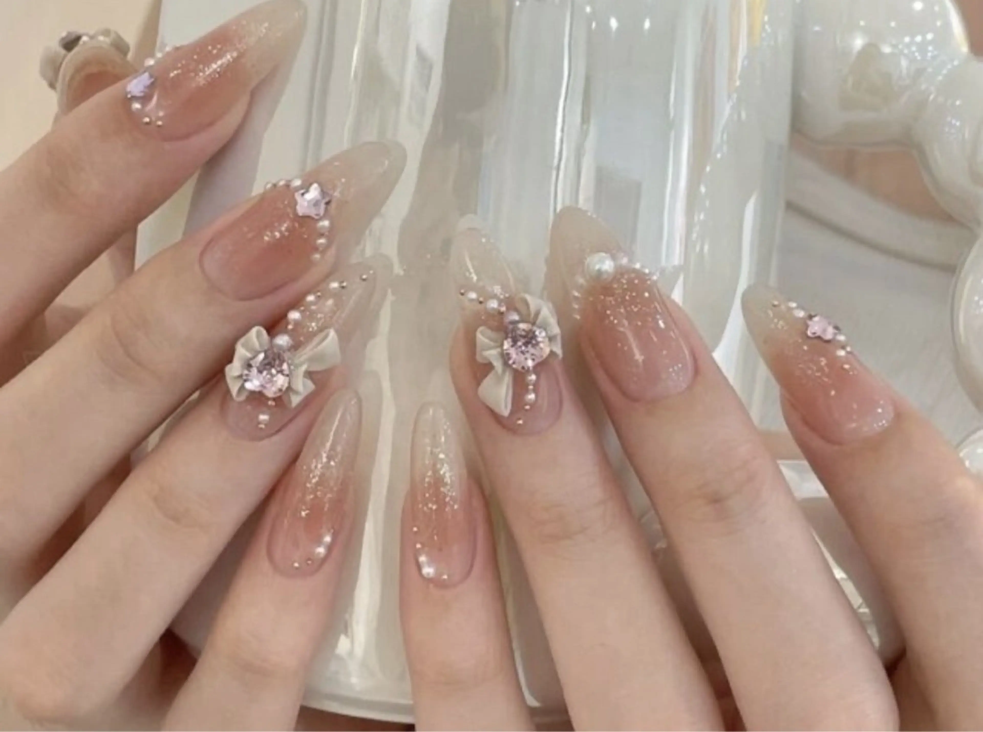 ネイル LE REVE Hinaのネイルデザイン