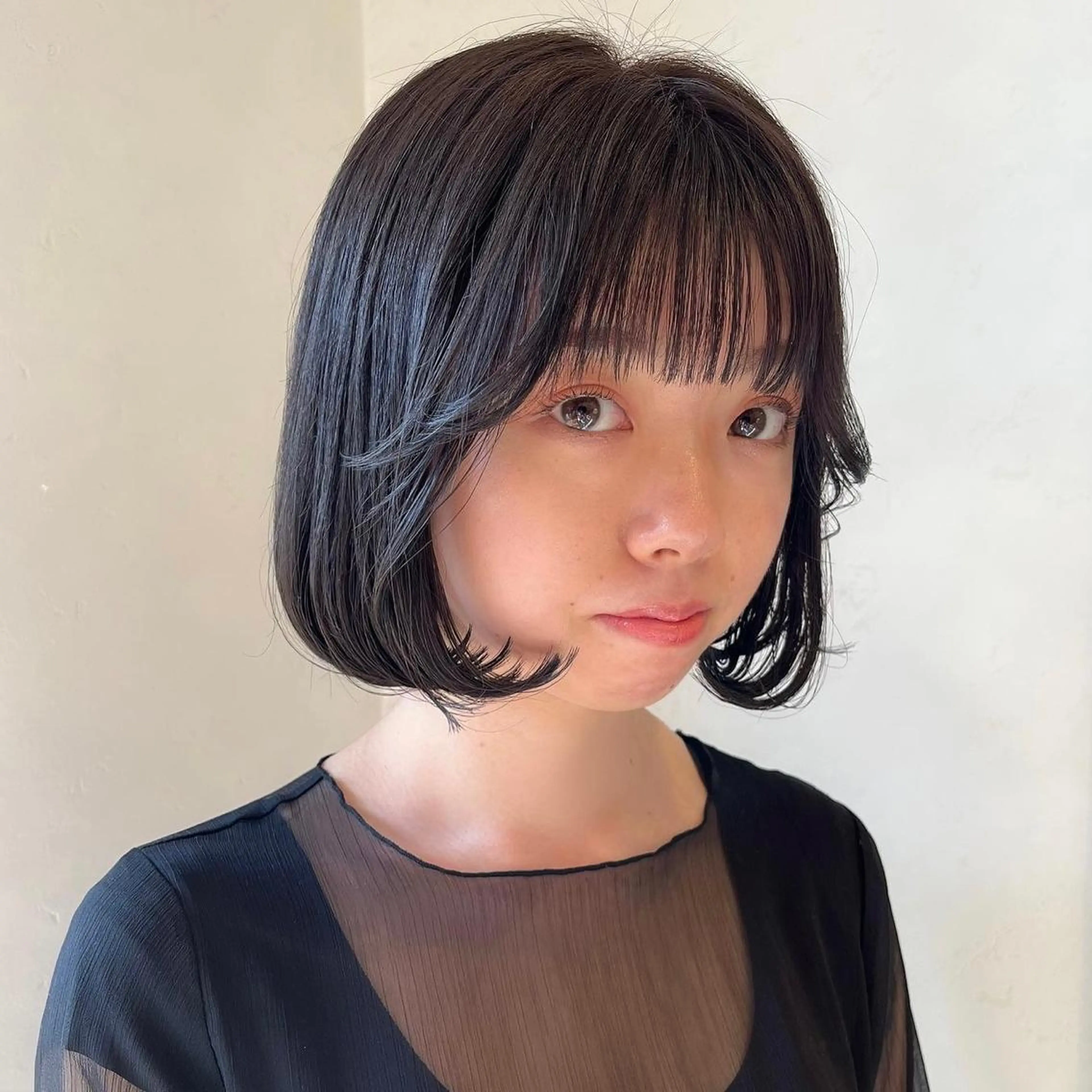 ショート カラー ボブ ショートヘア irwi/イルウィ所属・miku🎀門前仲町 ブリーチ・レイヤーのヘアスタイル