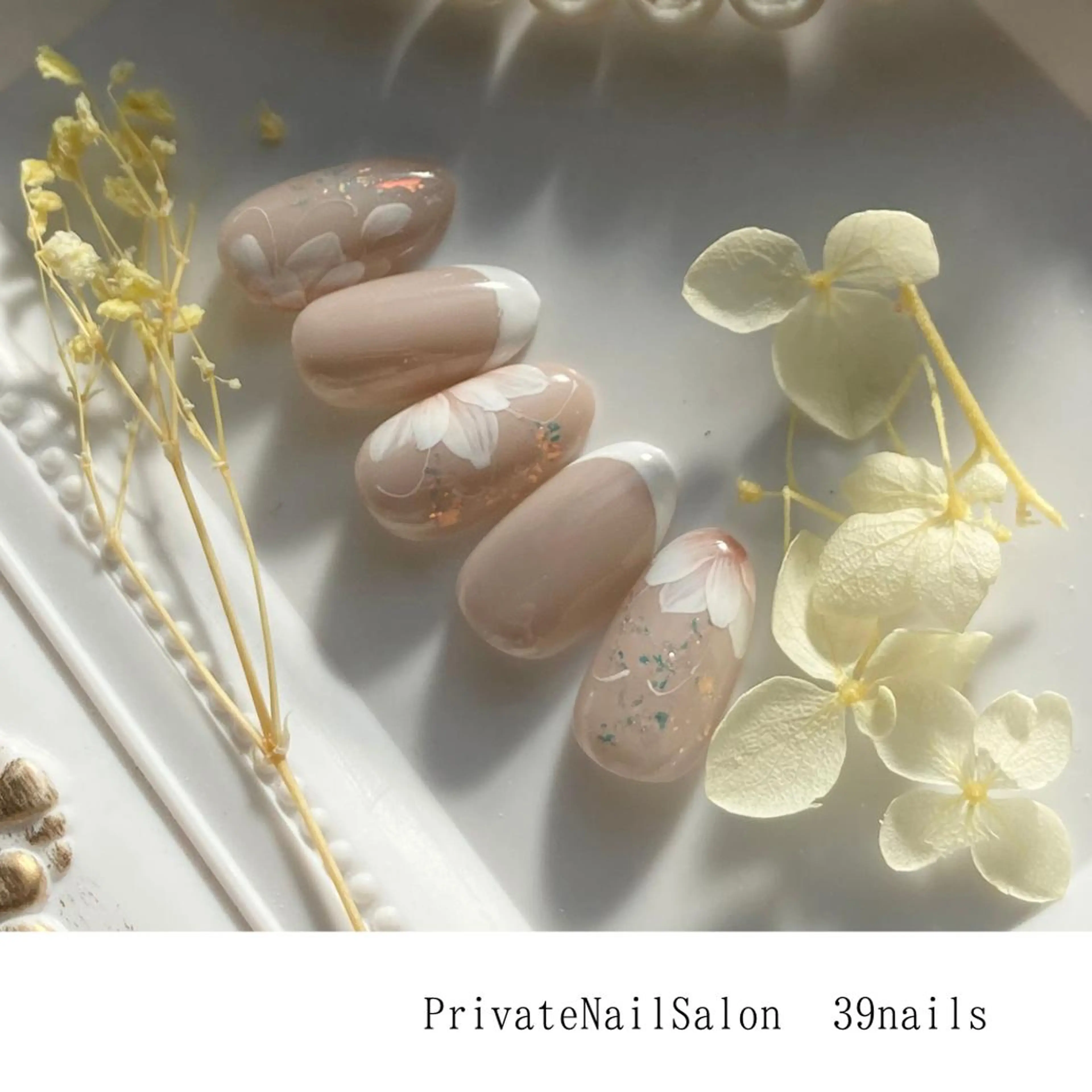 ネイル フラワーネイル フレンチネイル オフィスネイル ブライダルネイル 39-nails EharaMikuのネイルデザイン